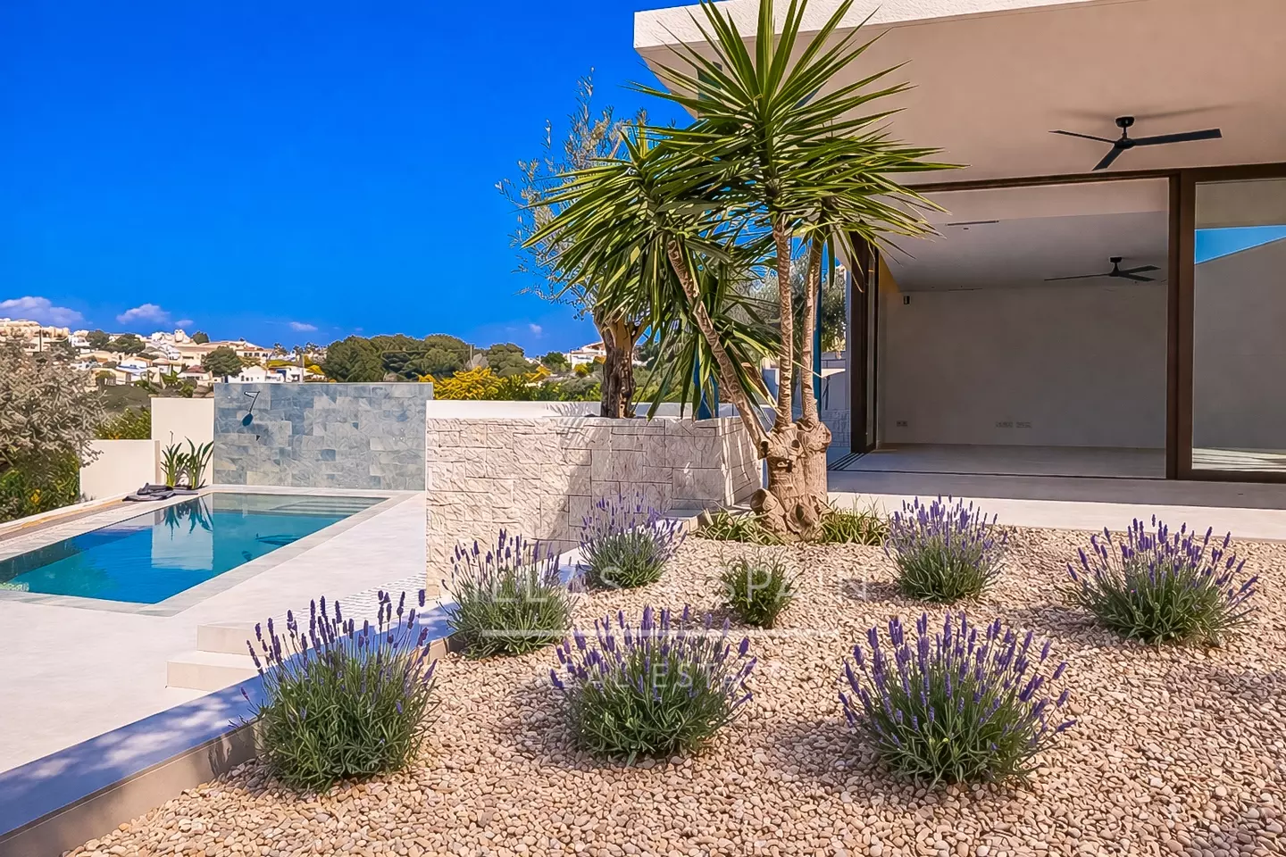 4 Bed 4 Bath new build luxury villa in La Marina Alicante