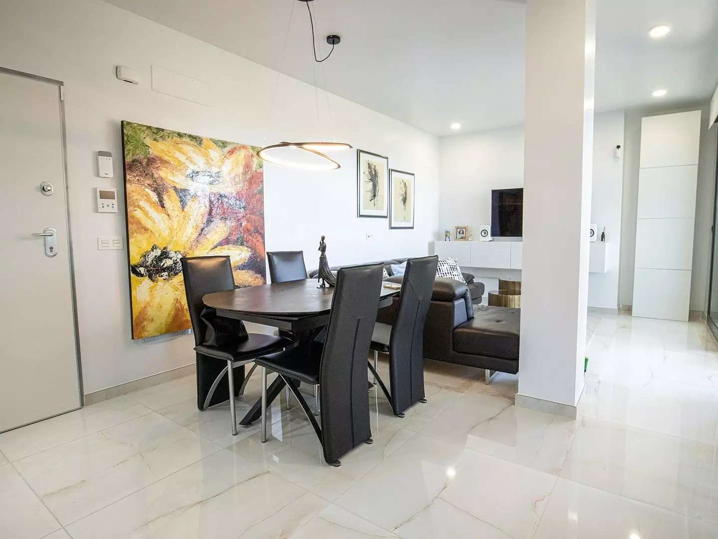 3 Bed 2 Bath Penthouse in Los Altos - Torrevieja with Parking Place and Storage Room