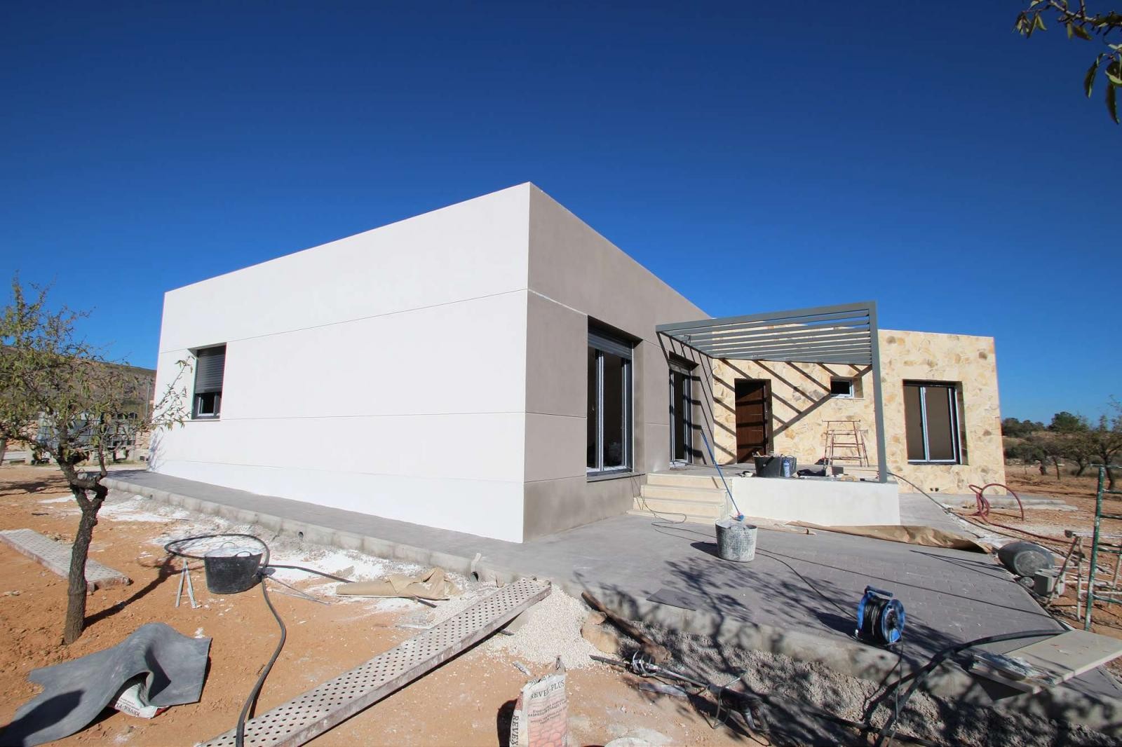 Resale - 4 Bedroom 2 Bathroom Villa in Hondón de las Nieves - - Alicante Resale - 4 Bedroom 2 Bathroom Villa in Hondón de las Nieves - - Alicante