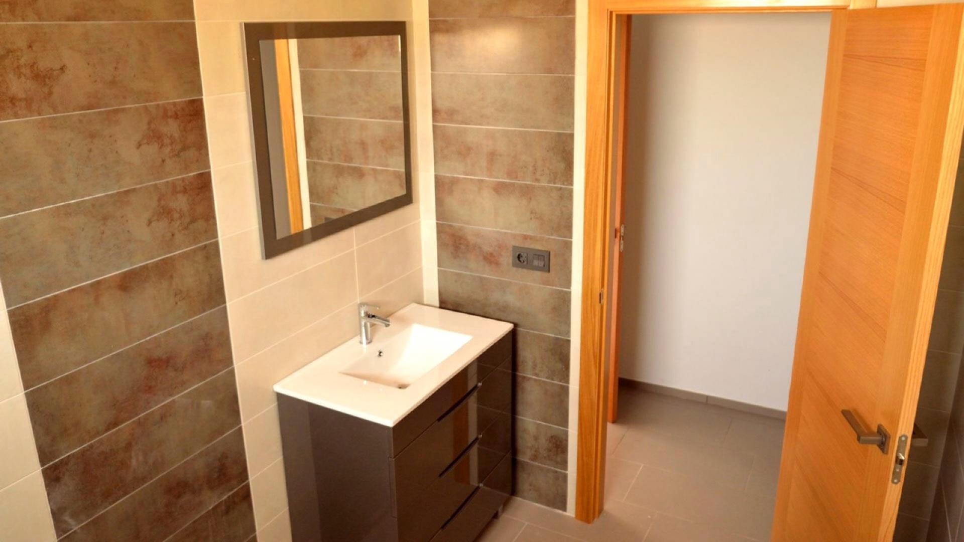 Resale - 4 Bedroom 2 Bathroom Villa in Hondón de las Nieves - - Alicante Resale - 4 Bedroom 2 Bathroom Villa in Hondón de las Nieves - - Alicante