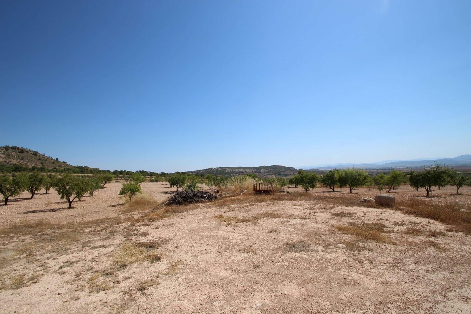 Resale - 3 Bedroom 1 Bathroom Country house in Yecla - - Murcia Resale - 3 Bedroom 1 Bathroom Country house in Yecla - - Murcia