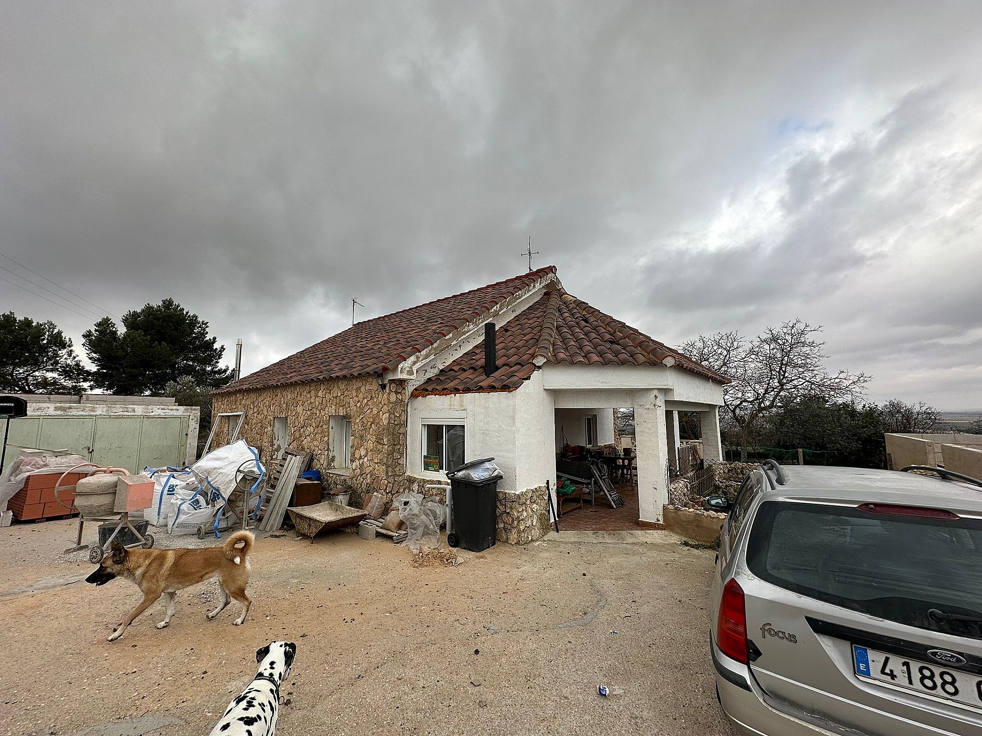 Sold - 4 Bedroom 1 Bathroom Villa in Yecla - - Murcia Sold - 4 Bedroom 1 Bathroom Villa in Yecla - - Murcia