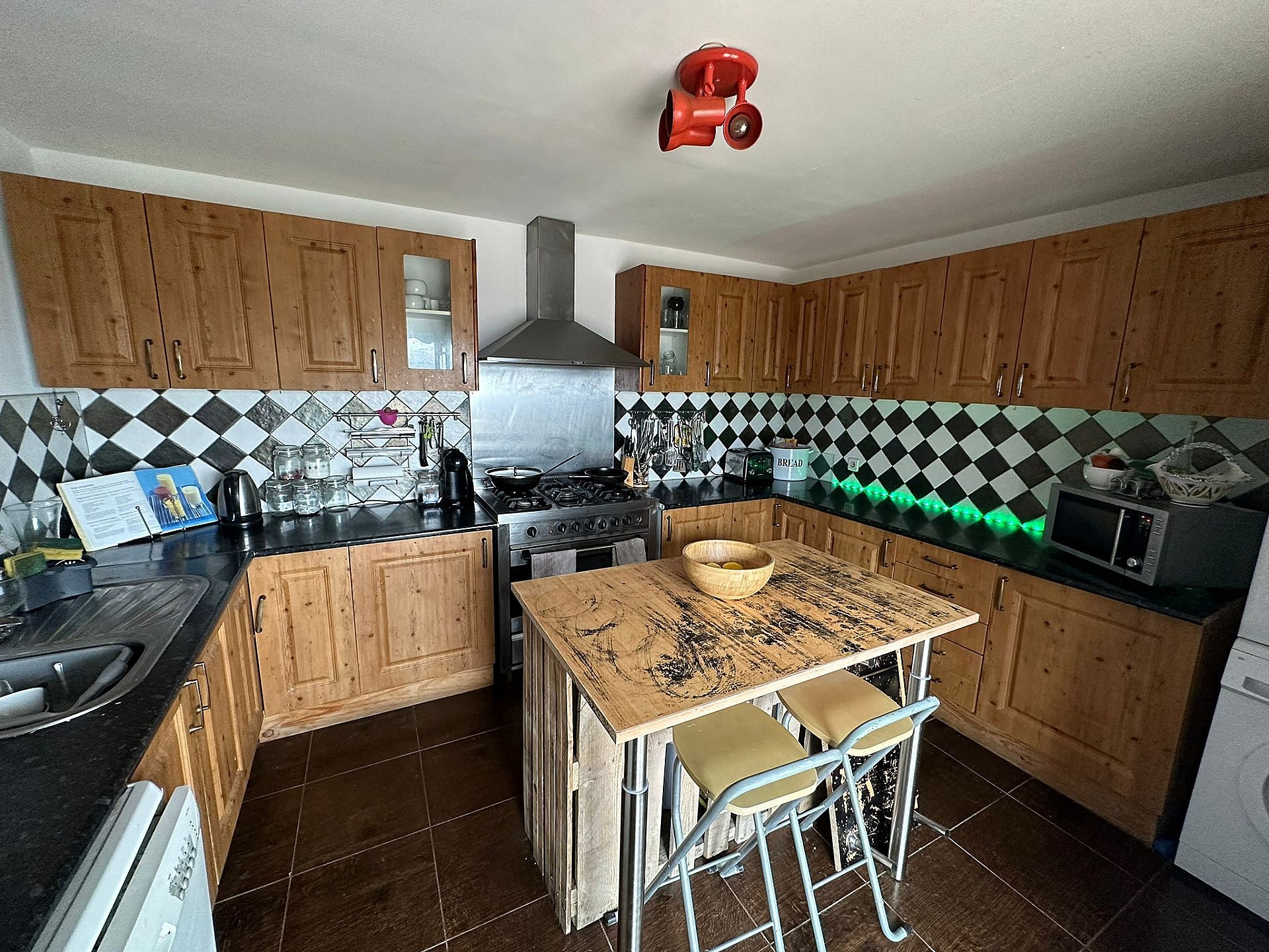 Sold - 4 Bedroom 1 Bathroom Villa in Yecla - - Murcia Sold - 4 Bedroom 1 Bathroom Villa in Yecla - - Murcia