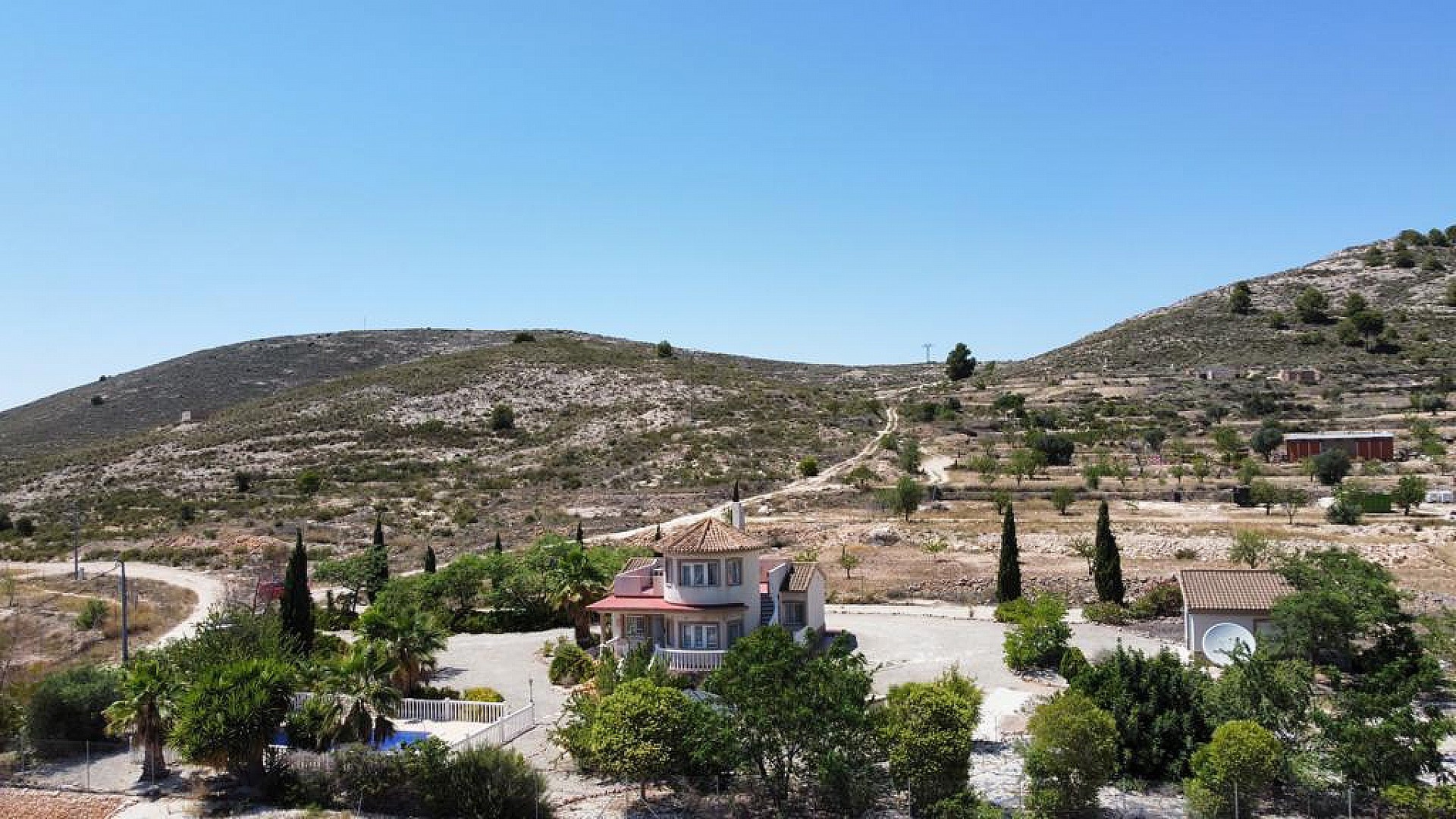 Sold - 4 Bedroom 3 Bathroom Villa in Pinoso - - Alicante Sold - 4 Bedroom 3 Bathroom Villa in Pinoso - - Alicante