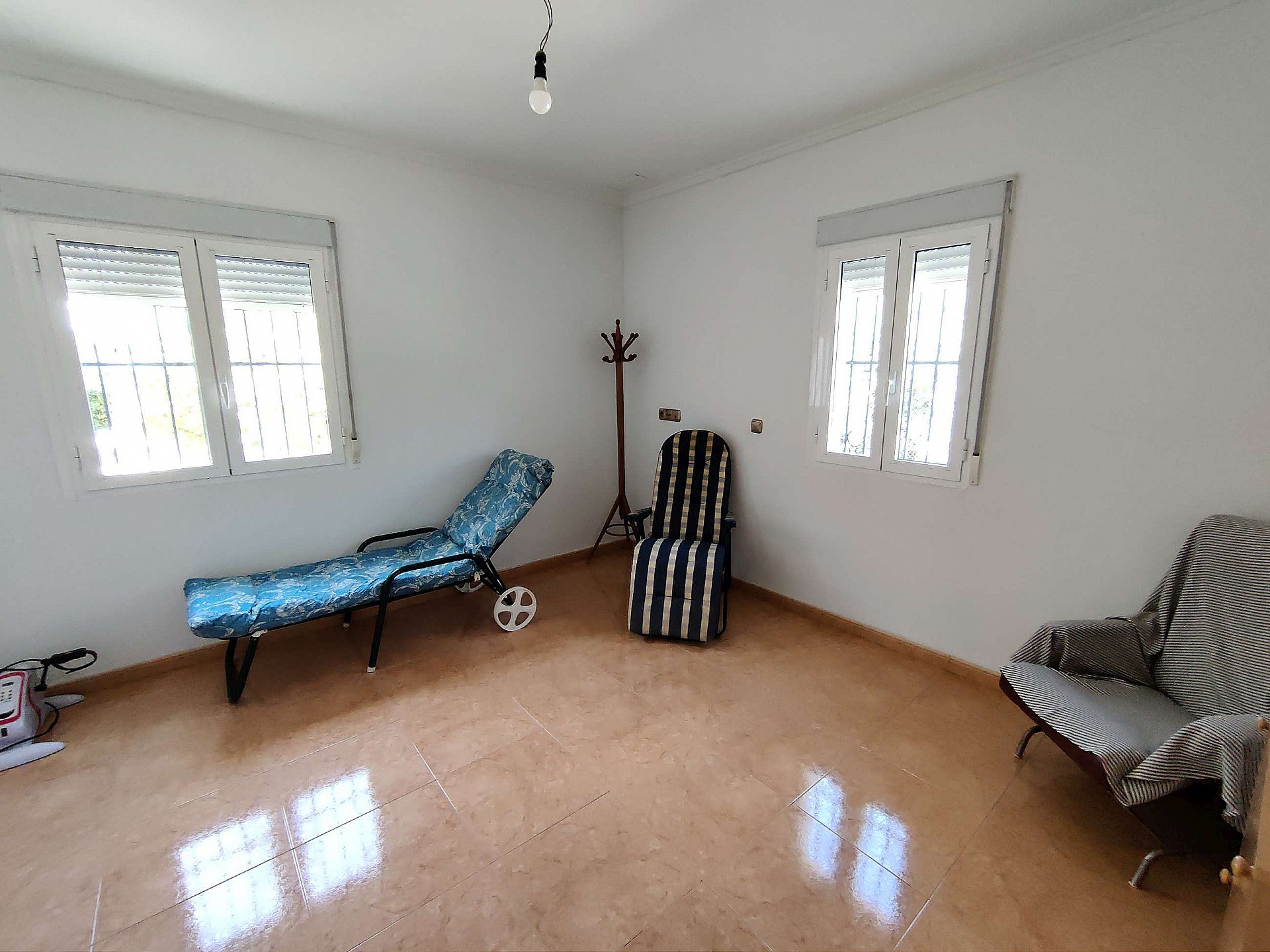 Resale - 3 Bedroom 2 Bathroom Villa in Crevillente - - Alicante Resale - 3 Bedroom 2 Bathroom Villa in Crevillente - - Alicante