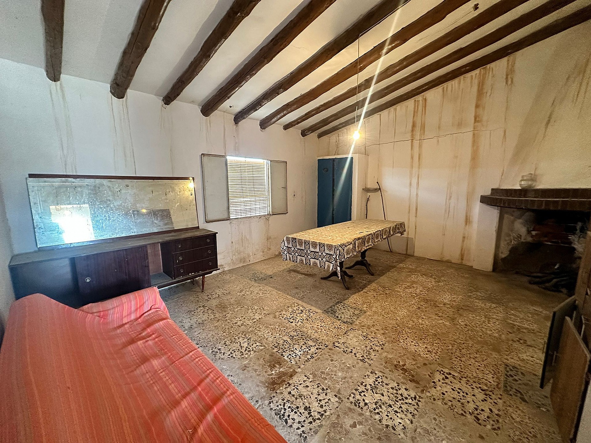 Sold - 3 Bedroom 1 Bathroom Country house in Jumilla - - Murcia Sold - 3 Bedroom 1 Bathroom Country house in Jumilla - - Murcia