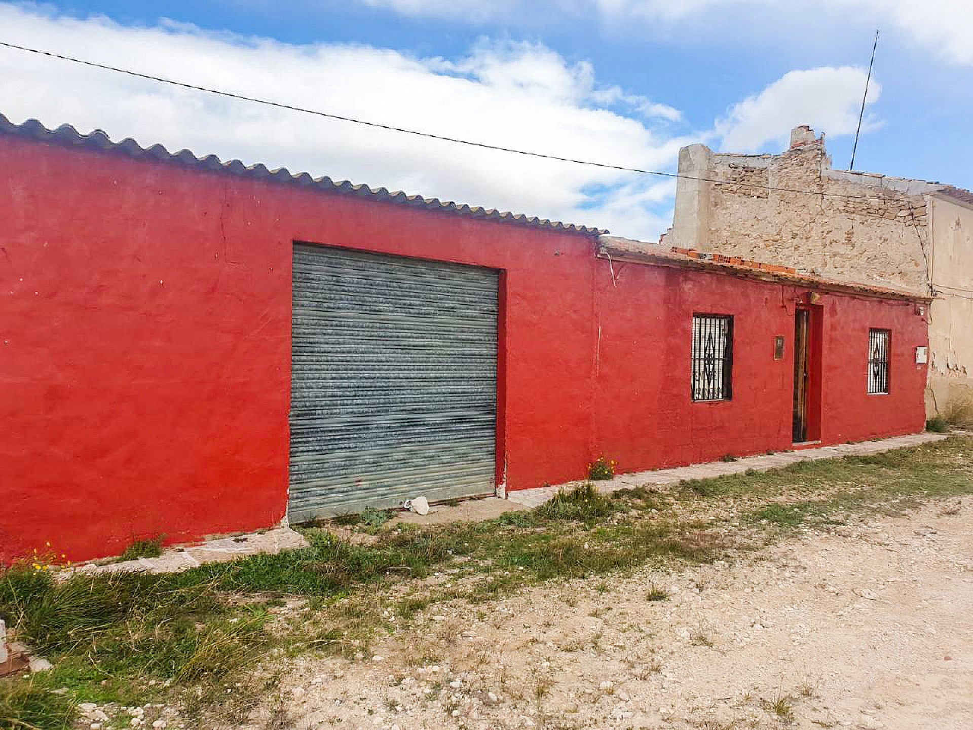 Sold - 3 Bedroom 1 Bathroom Country house in Jumilla - - Murcia Sold - 3 Bedroom 1 Bathroom Country house in Jumilla - - Murcia
