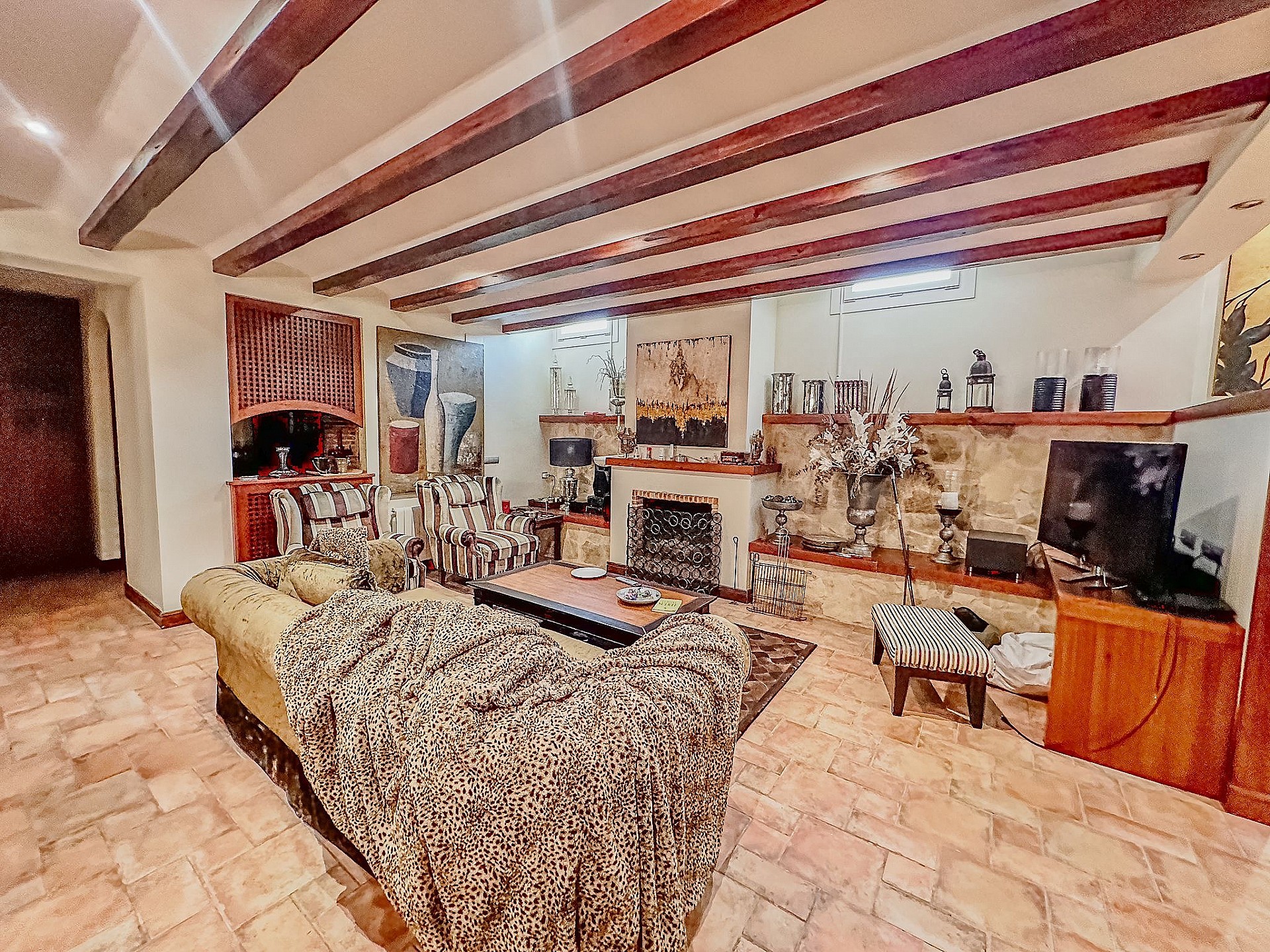 Resale - 5 Bedroom 5 Bathroom Villa in Elda - - Alicante Resale - 5 Bedroom 5 Bathroom Villa in Elda - - Alicante