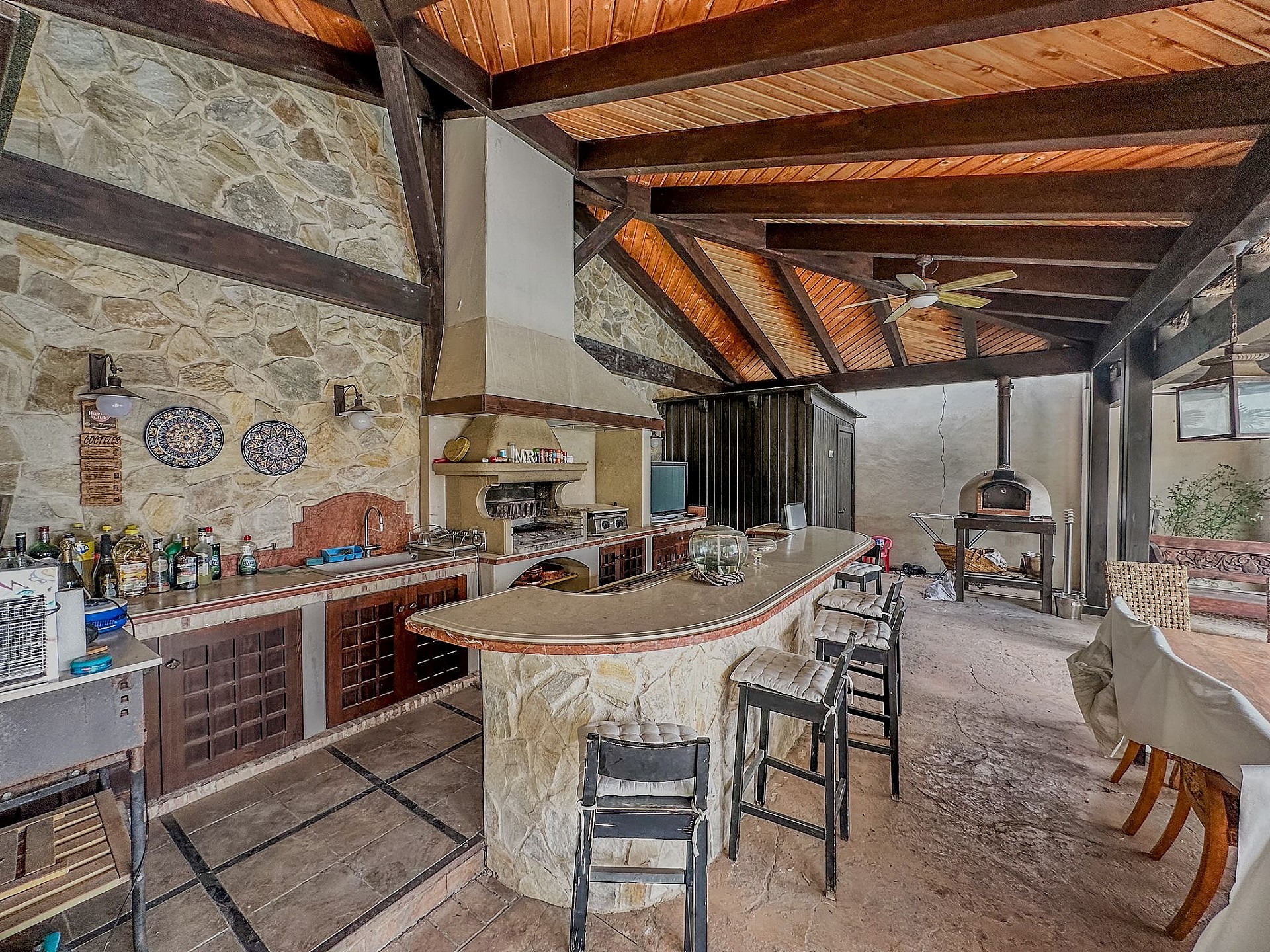 Resale - 5 Bedroom 5 Bathroom Villa in Elda - - Alicante Resale - 5 Bedroom 5 Bathroom Villa in Elda - - Alicante