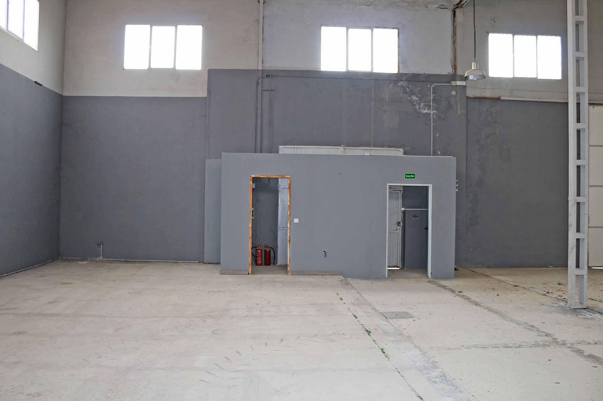 Resale - Commercial in Pinoso - - Alicante Resale - Commercial in Pinoso - - Alicante