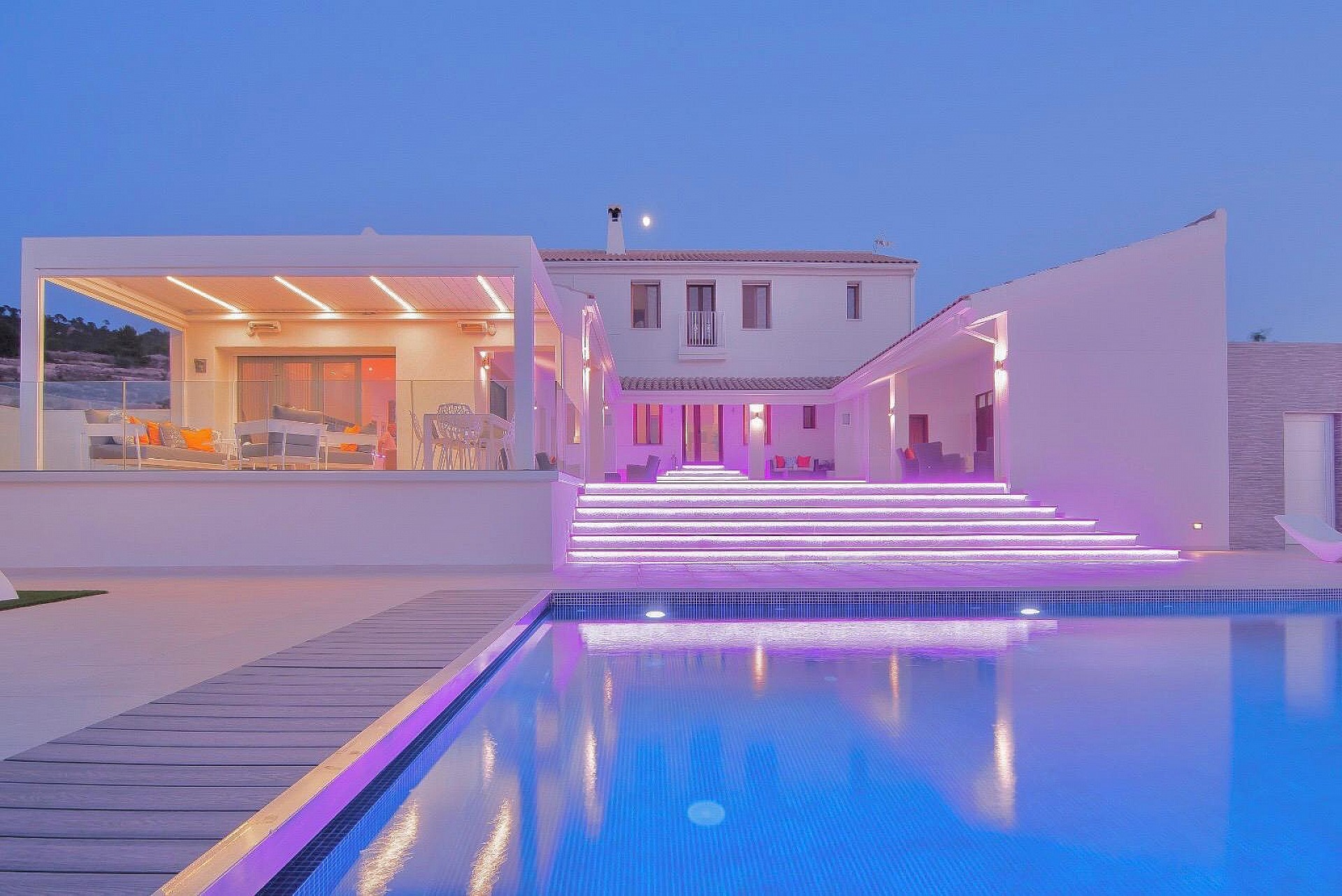 Sold - 5 Bedroom 6 Bathroom Villa in Pinoso - - Alicante Sold - 5 Bedroom 6 Bathroom Villa in Pinoso - - Alicante