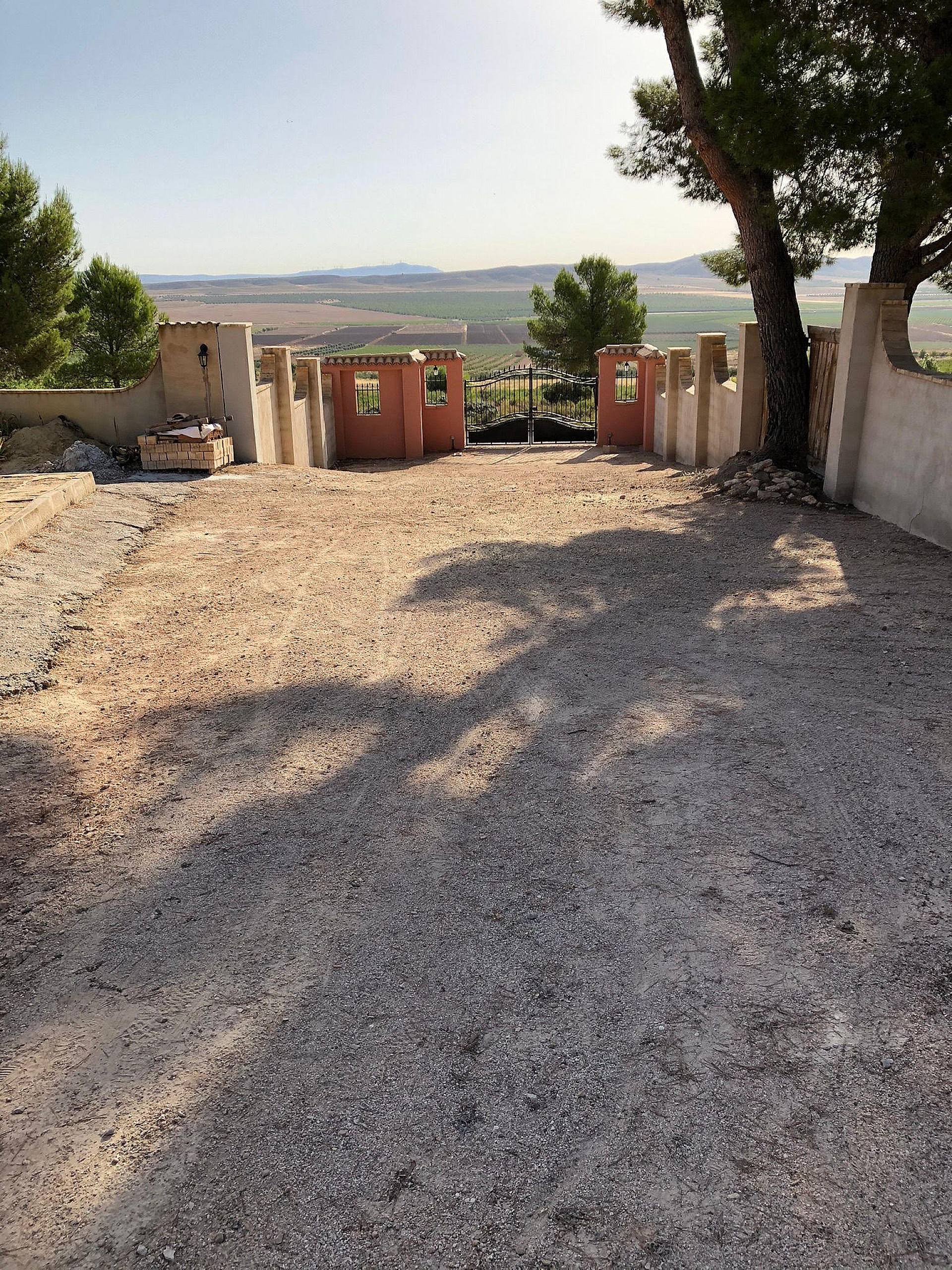 Sold - 5 Bedroom 1 Bathroom Villa in Yecla - - Murcia Sold - 5 Bedroom 1 Bathroom Villa in Yecla - - Murcia