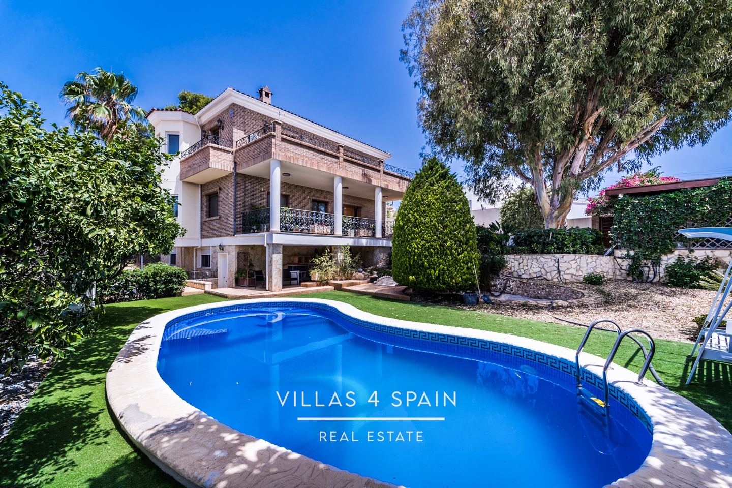 5 Bedroom 4 Bathroom Villa in Ciudad Quesada