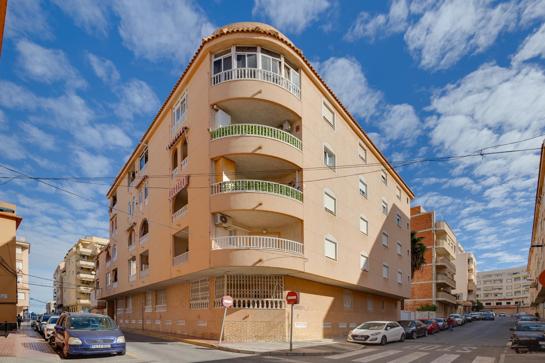 Sold - 2 Bedroom 1 Bathroom Apartamento in Torrevieja - centro - Alicante Sold - 2 Bedroom 1 Bathroom Apartamento in Torrevieja - centro - Alicante