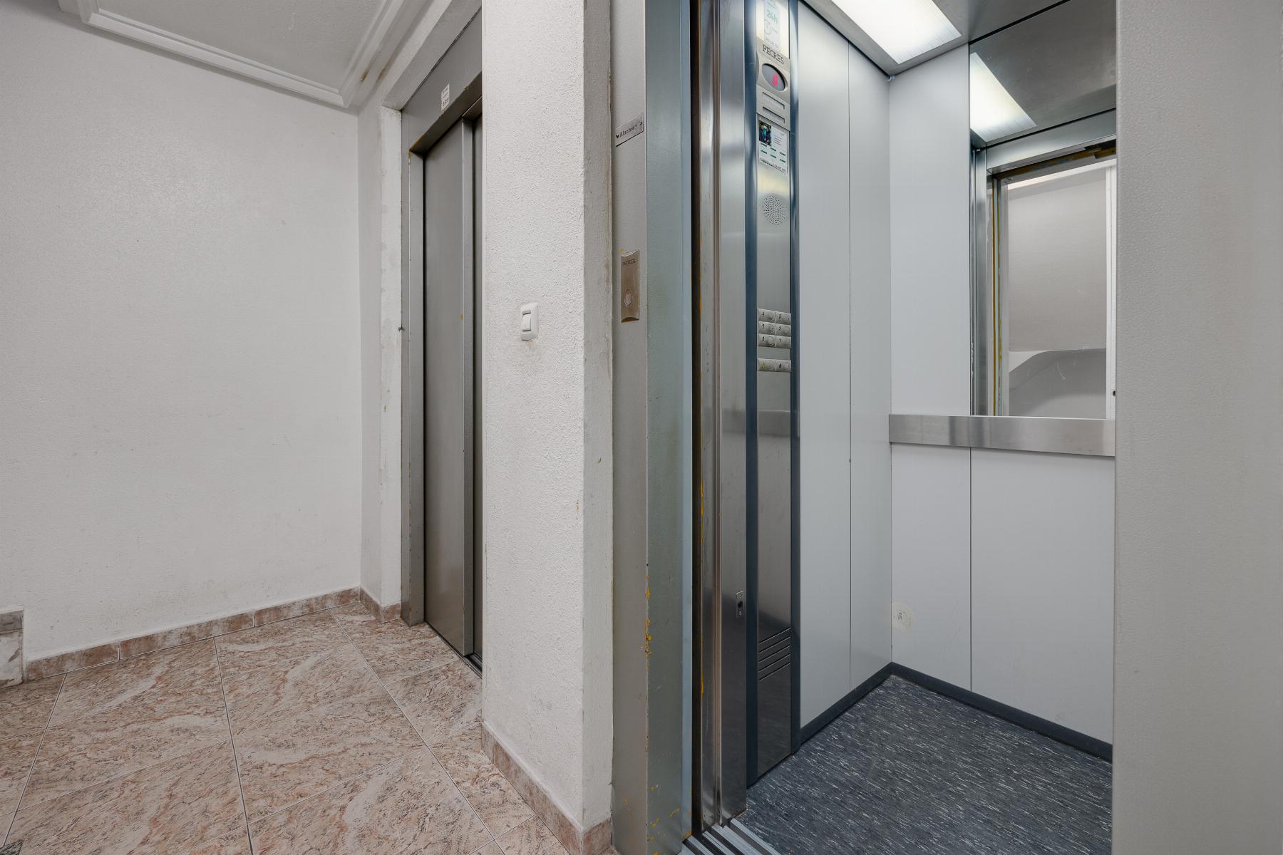 Sold - 2 Bedroom 1 Bathroom Apartamento in Torrevieja - centro - Alicante Sold - 2 Bedroom 1 Bathroom Apartamento in Torrevieja - centro - Alicante