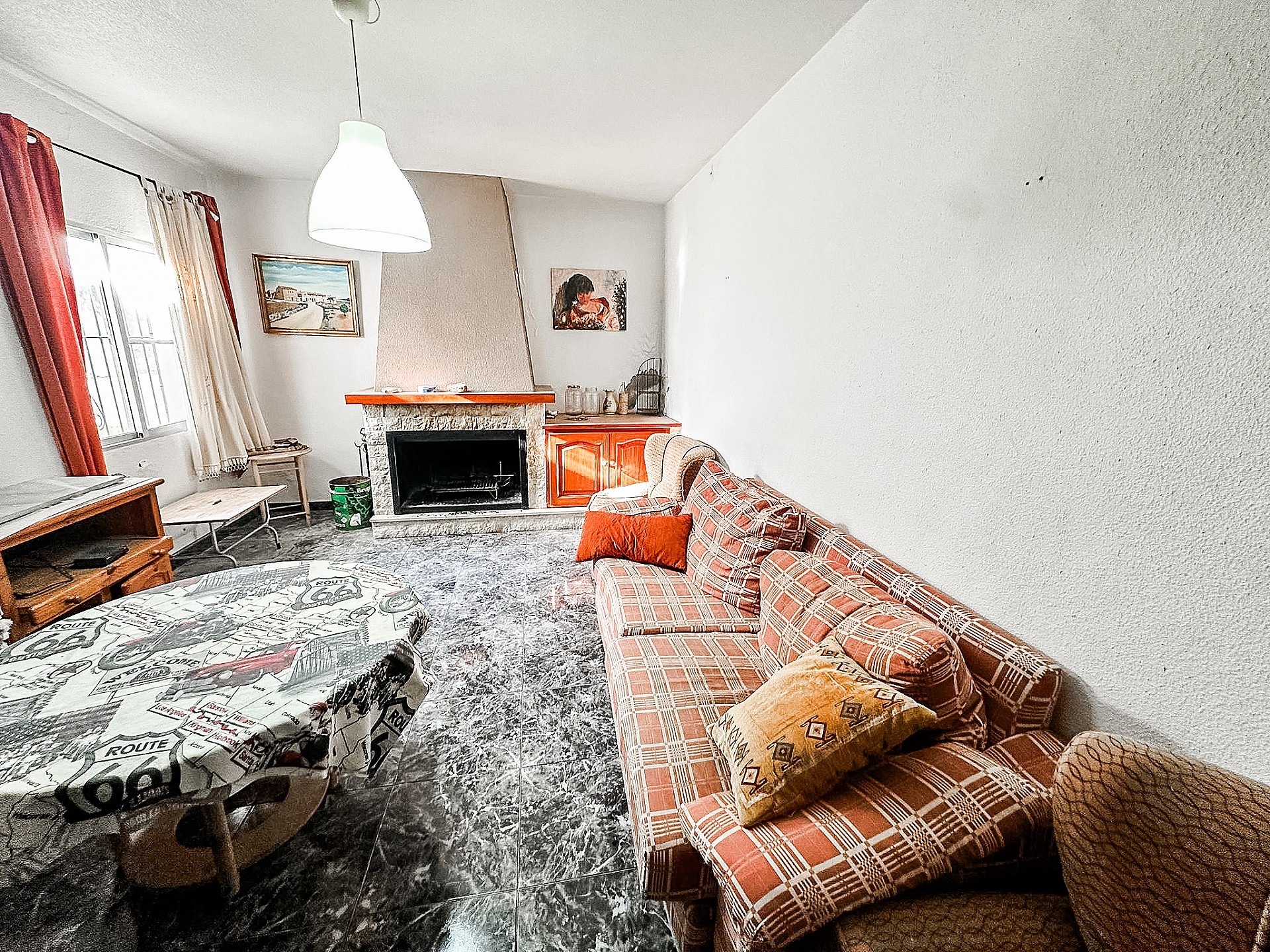 Resale - 5 Bedroom 2 Bathroom Townhouse in Pinoso - - Alicante Resale - 5 Bedroom 2 Bathroom Townhouse in Pinoso - - Alicante