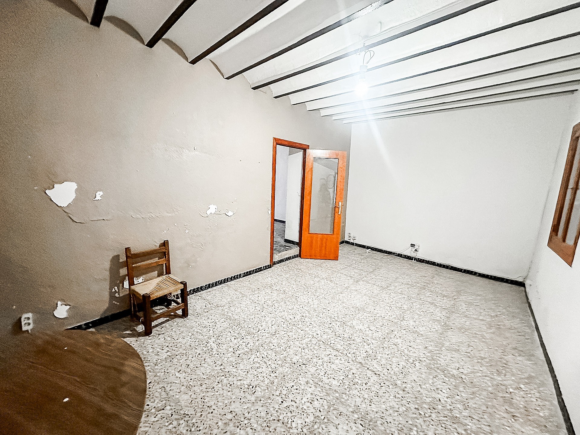 Resale - 5 Bedroom 2 Bathroom Townhouse in Pinoso - - Alicante Resale - 5 Bedroom 2 Bathroom Townhouse in Pinoso - - Alicante