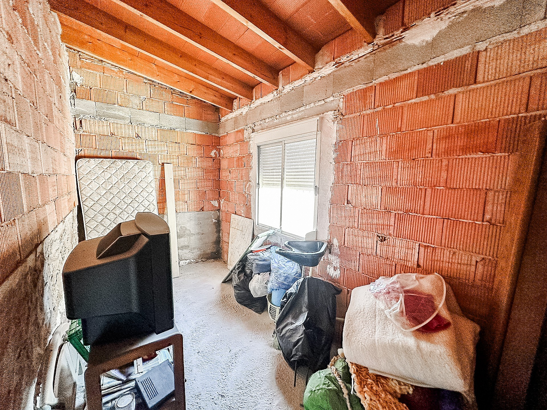 Resale - 5 Bedroom 2 Bathroom Townhouse in Pinoso - - Alicante Resale - 5 Bedroom 2 Bathroom Townhouse in Pinoso - - Alicante
