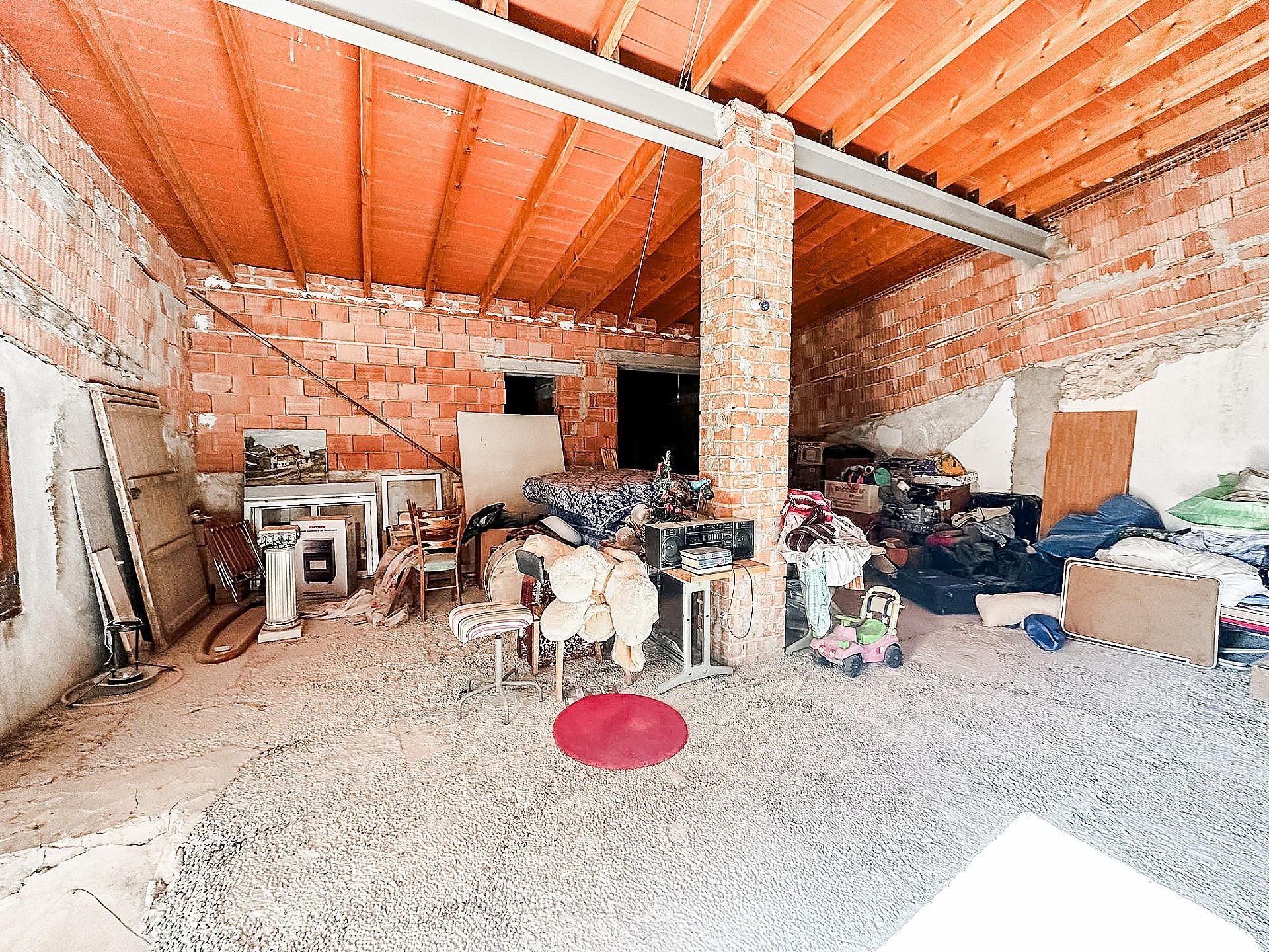 Resale - 5 Bedroom 2 Bathroom Townhouse in Pinoso - - Alicante Resale - 5 Bedroom 2 Bathroom Townhouse in Pinoso - - Alicante