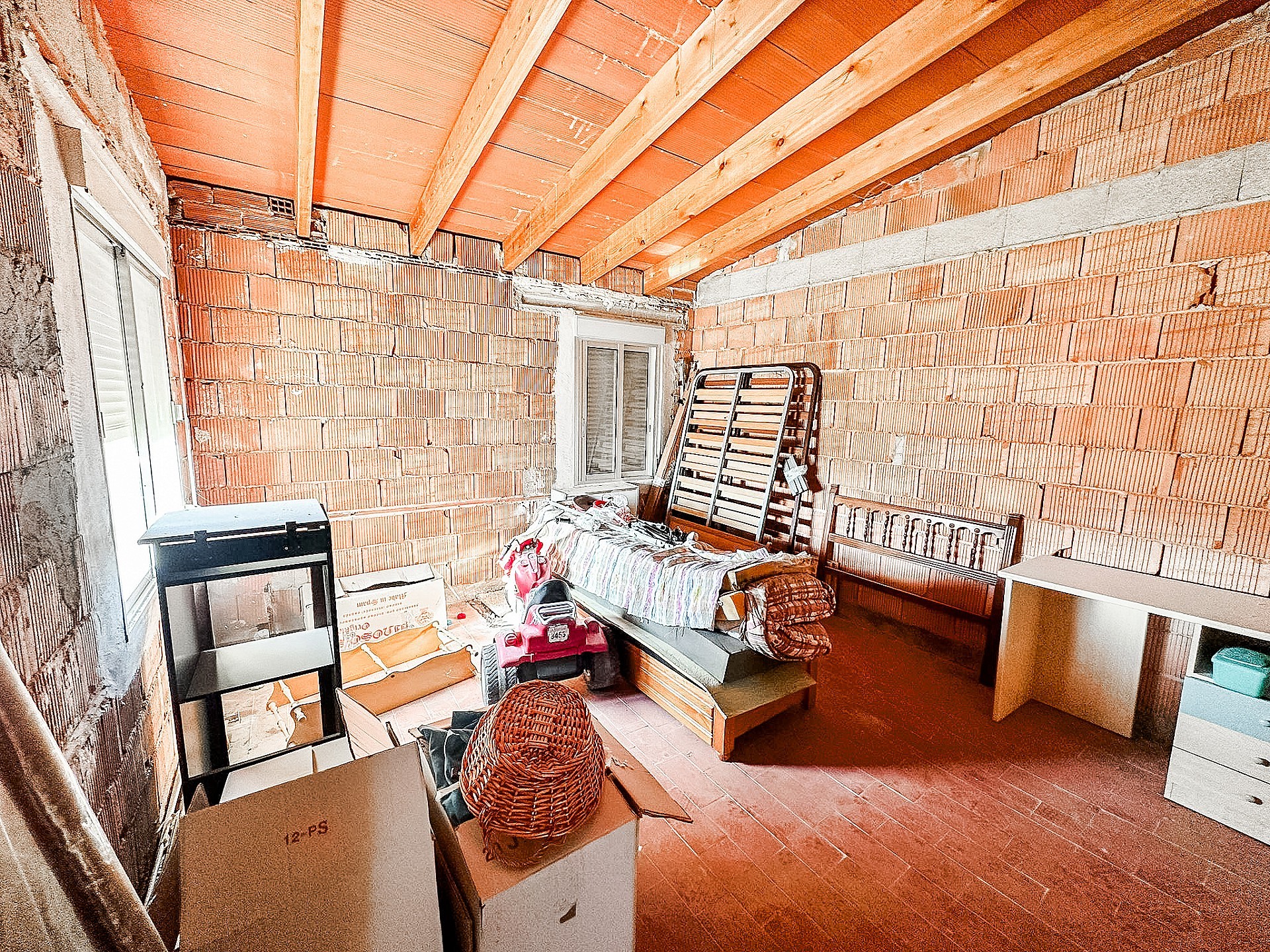 Resale - 5 Bedroom 2 Bathroom Townhouse in Pinoso - - Alicante Resale - 5 Bedroom 2 Bathroom Townhouse in Pinoso - - Alicante