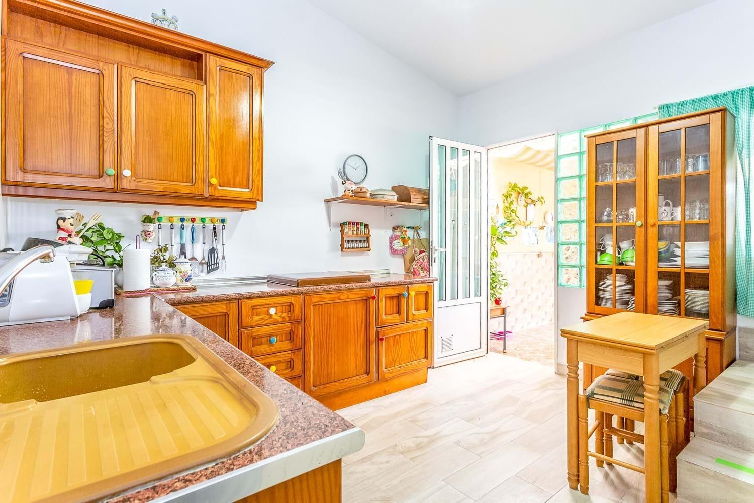 Resale - 3 Bedroom 2 Bathroom Chalet in Orihuela Costa - La Zenia- Orihuela costa - Alicante Resale - 3 Bedroom 2 Bathroom Chalet in Orihuela Costa - La Zenia- Orihuela costa - Alicante