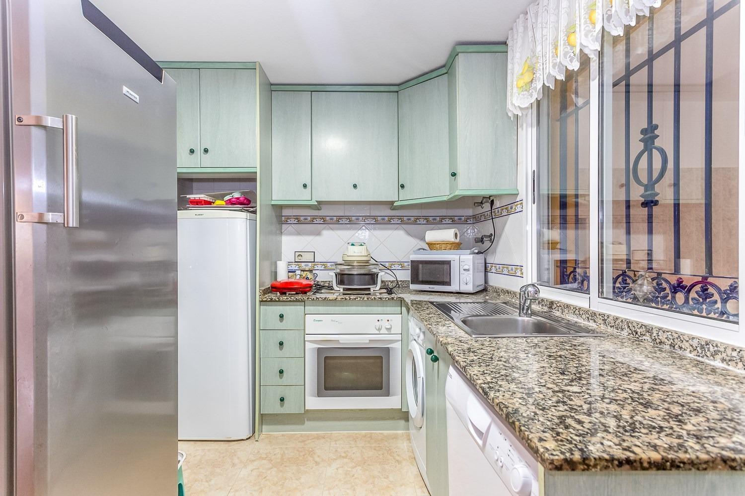 Resale - 3 Bedroom 2 Bathroom Chalet in Orihuela Costa - La Zenia- Orihuela costa - Alicante Resale - 3 Bedroom 2 Bathroom Chalet in Orihuela Costa - La Zenia- Orihuela costa - Alicante