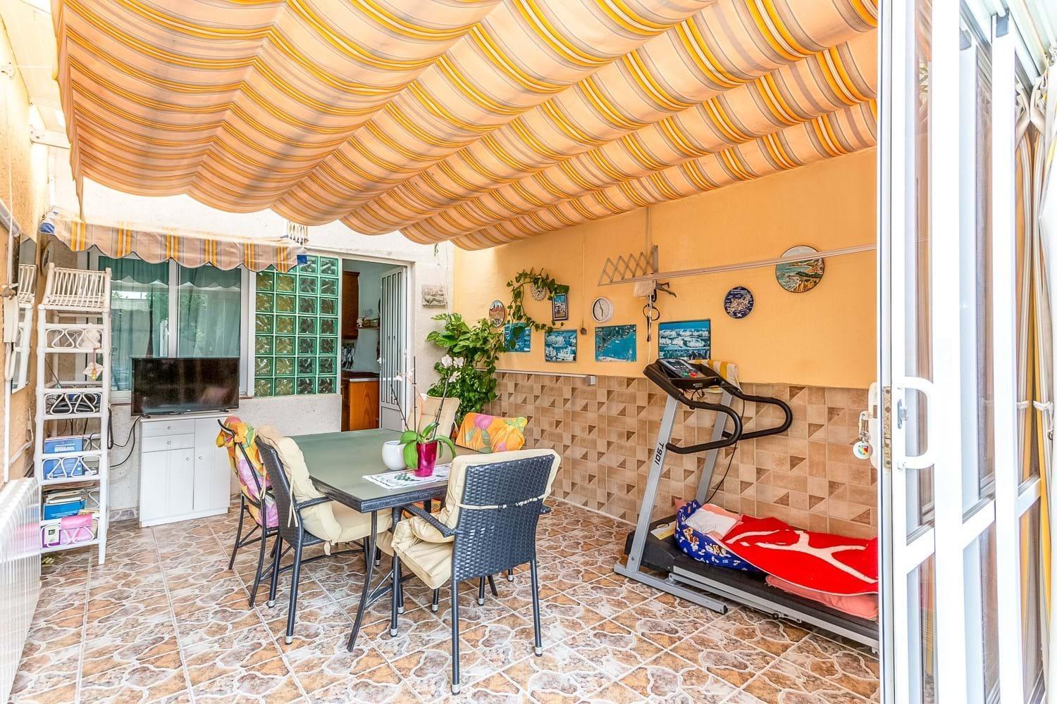 Resale - 3 Bedroom 2 Bathroom Chalet in Orihuela Costa - La Zenia- Orihuela costa - Alicante Resale - 3 Bedroom 2 Bathroom Chalet in Orihuela Costa - La Zenia- Orihuela costa - Alicante