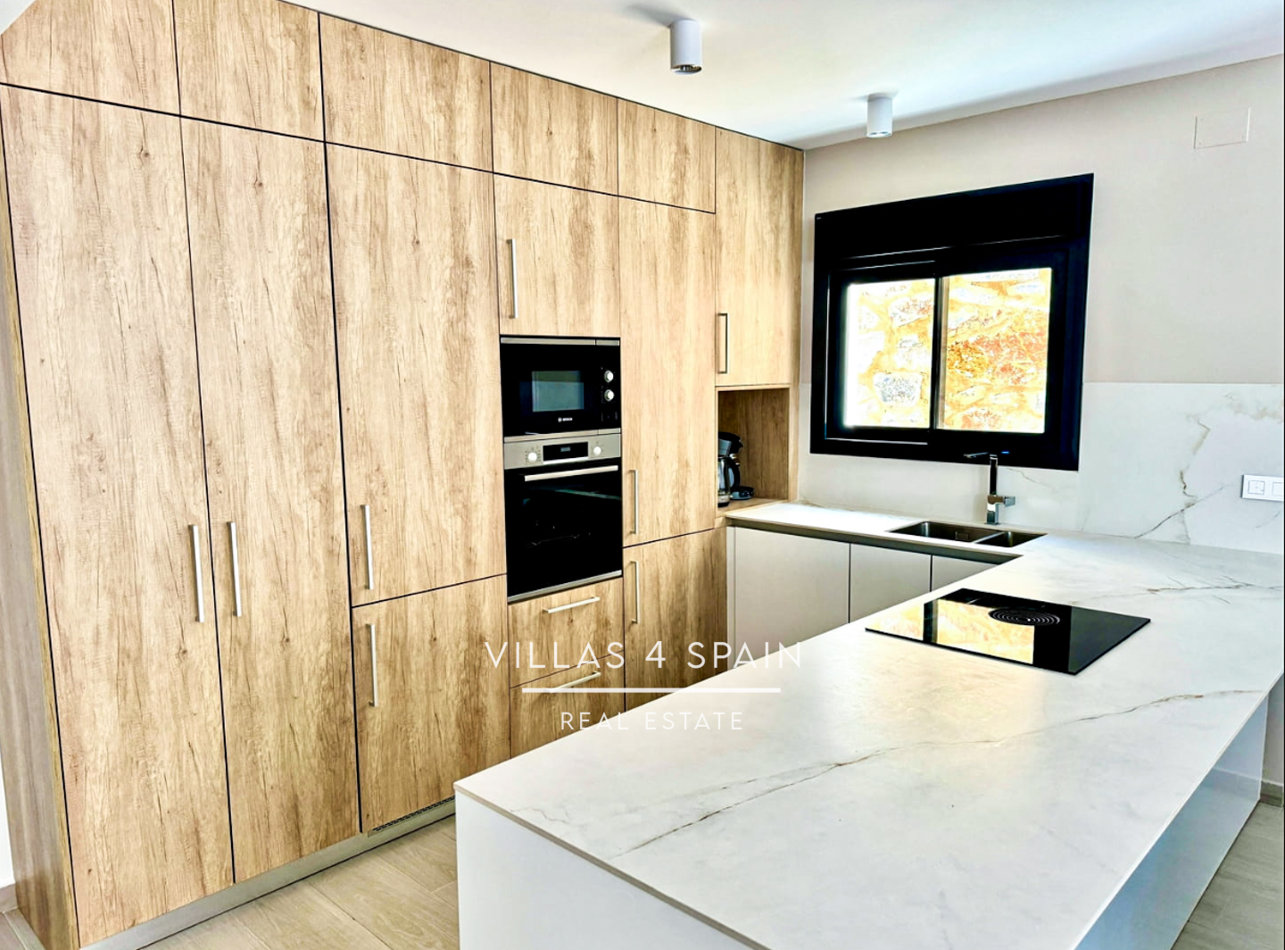 Resale - 3 Bed 2 Bath Villa with Private Pool and Parking in Algorfa - La finca golf Polígono Sector III-Campo de Go - Alicante Resale - 3 Bed 2 Bath Villa with Private Pool and Parking in Algorfa - La finca golf Polígono Sector III-Campo de Go - Alicante