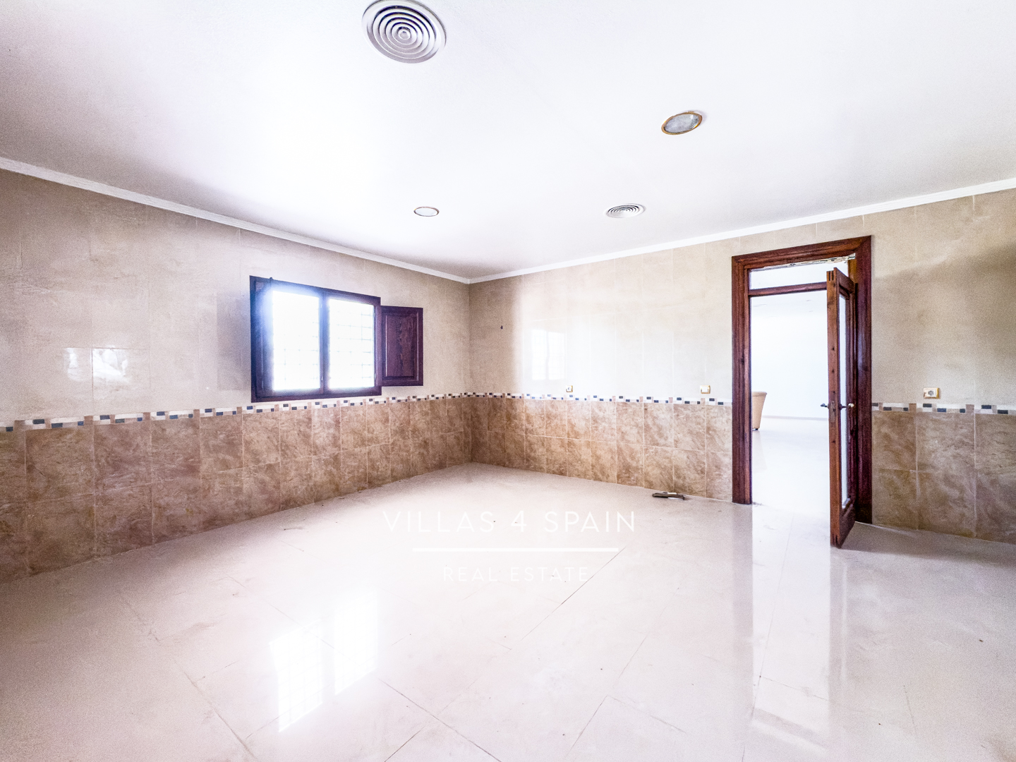 Resale - 9 Bed 7 Bath Villa with Private Pool and large garden in Totana - Cmo de las Piezas Viejas - Murcia Resale - 9 Bed 7 Bath Villa with Private Pool and large garden in Totana - Cmo de las Piezas Viejas - Murcia
