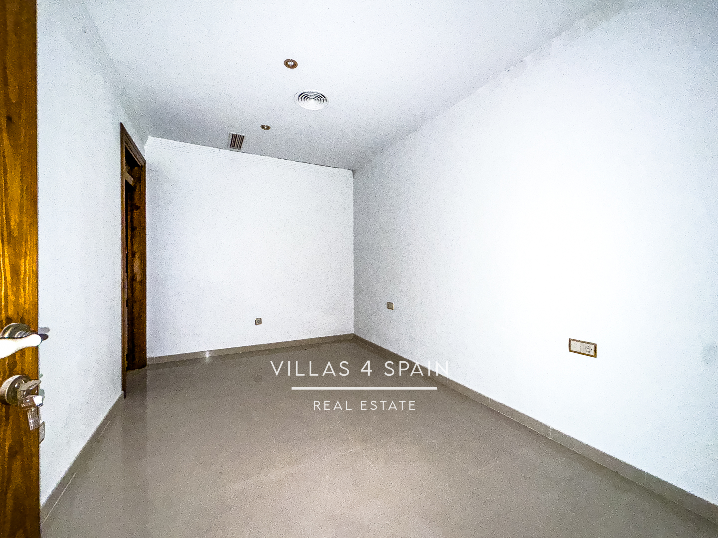 Resale - 9 Bed 7 Bath Villa with Private Pool and large garden in Totana - Cmo de las Piezas Viejas - Murcia Resale - 9 Bed 7 Bath Villa with Private Pool and large garden in Totana - Cmo de las Piezas Viejas - Murcia