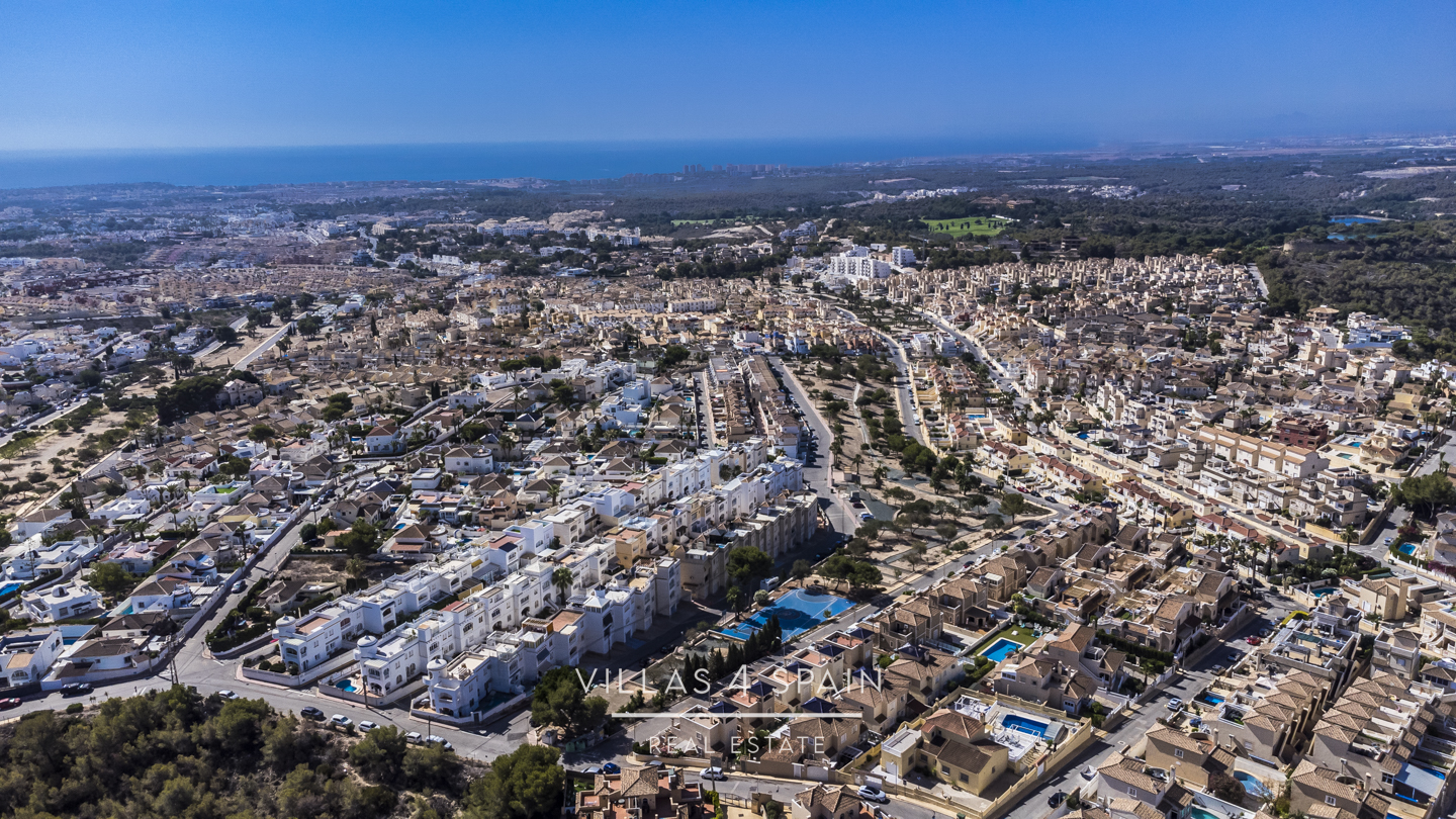 Resale - 2 bed apartment with roof terrace in El Galan, Villamartin - calle el pedrero - Alicante Resale - 2 bed apartment with roof terrace in El Galan, Villamartin - calle el pedrero - Alicante