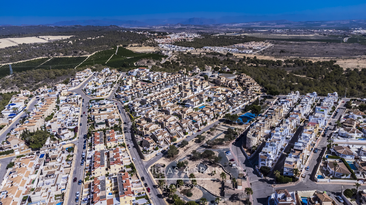 Resale - 2 bed apartment with roof terrace in El Galan, Villamartin - calle el pedrero - Alicante Resale - 2 bed apartment with roof terrace in El Galan, Villamartin - calle el pedrero - Alicante