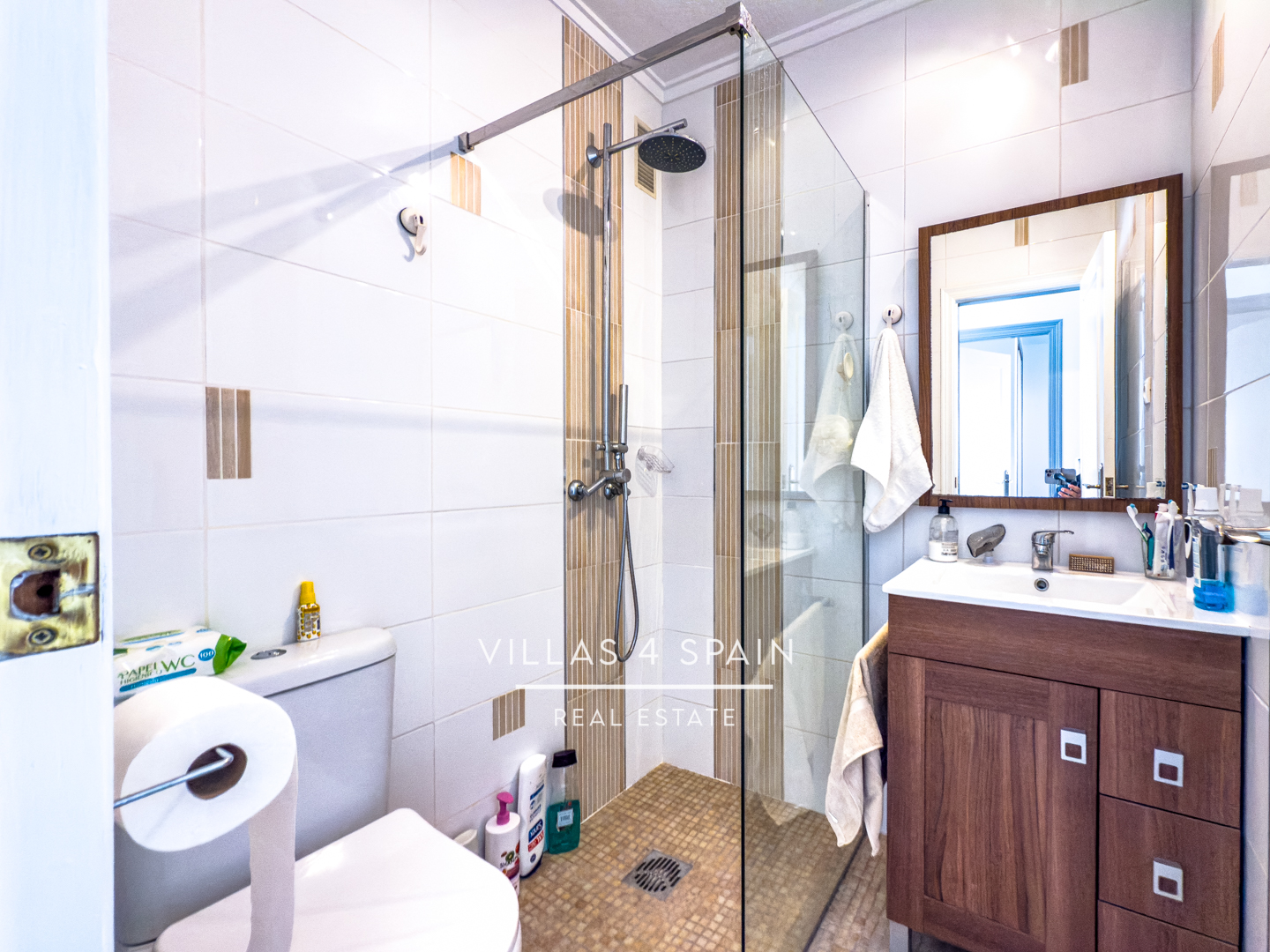 Resale - 2 bed apartment with roof terrace in El Galan, Villamartin - calle el pedrero - Alicante Resale - 2 bed apartment with roof terrace in El Galan, Villamartin - calle el pedrero - Alicante