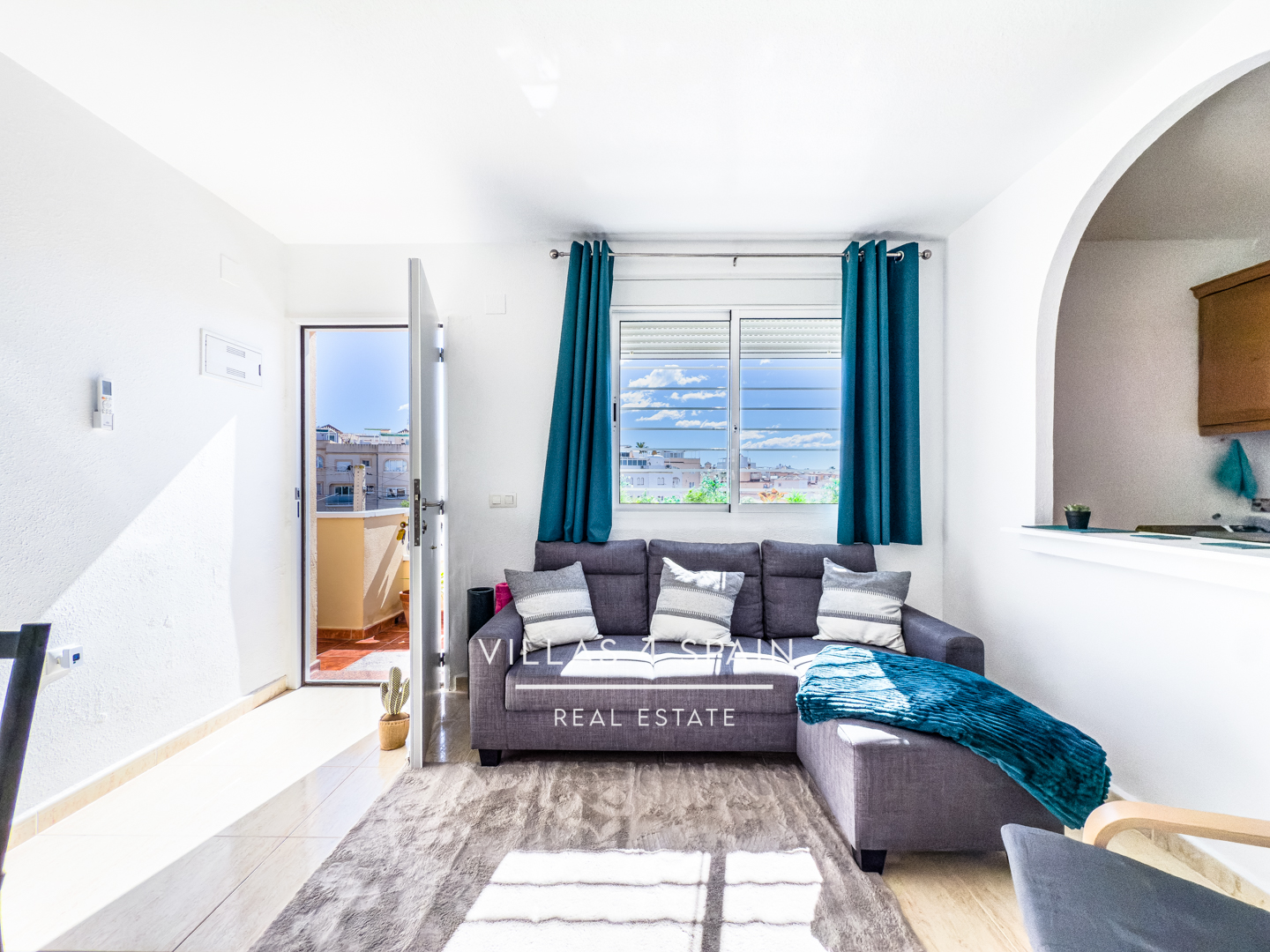 Resale - 2 bed apartment with roof terrace in El Galan, Villamartin - calle el pedrero - Alicante Resale - 2 bed apartment with roof terrace in El Galan, Villamartin - calle el pedrero - Alicante