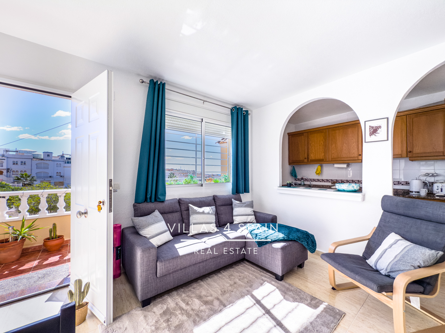 Resale - 2 bed apartment with roof terrace in El Galan, Villamartin - calle el pedrero - Alicante Resale - 2 bed apartment with roof terrace in El Galan, Villamartin - calle el pedrero - Alicante