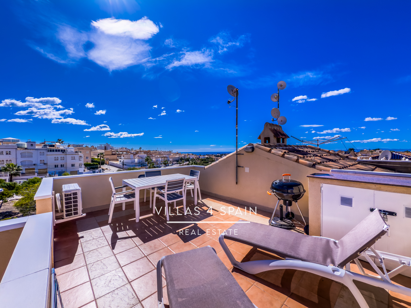 Resale - 2 bed apartment with roof terrace in El Galan, Villamartin - calle el pedrero - Alicante Resale - 2 bed apartment with roof terrace in El Galan, Villamartin - calle el pedrero - Alicante