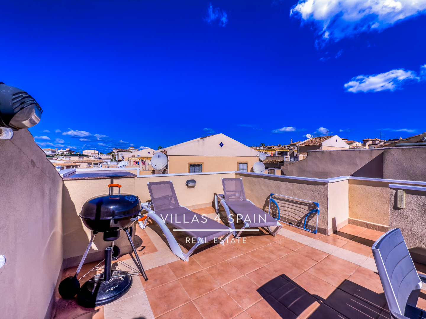 Resale - 2 bed apartment with roof terrace in El Galan, Villamartin - calle el pedrero - Alicante Resale - 2 bed apartment with roof terrace in El Galan, Villamartin - calle el pedrero - Alicante