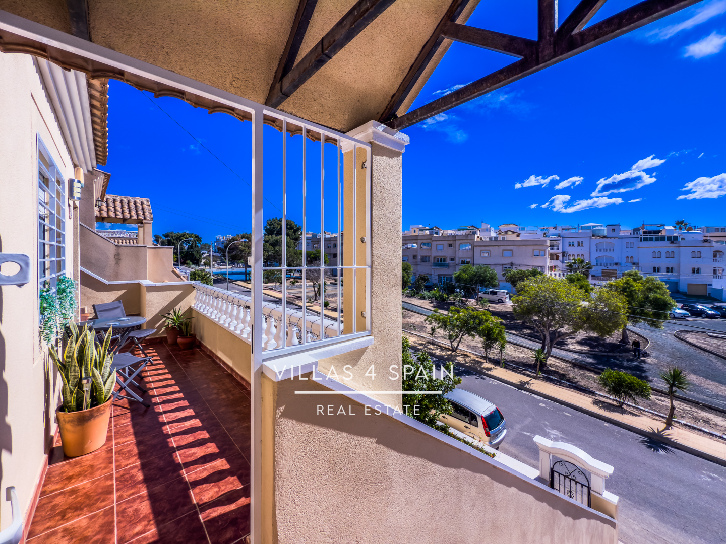 Resale - 2 bed apartment with roof terrace in El Galan, Villamartin - calle el pedrero - Alicante Resale - 2 bed apartment with roof terrace in El Galan, Villamartin - calle el pedrero - Alicante