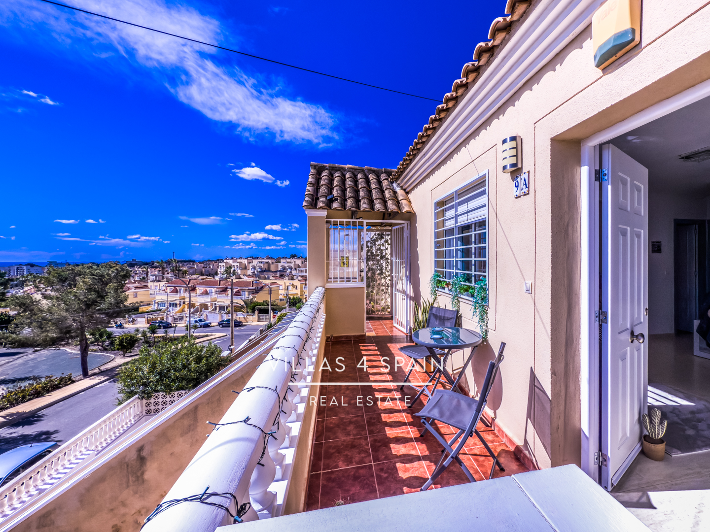 Resale - 2 bed apartment with roof terrace in El Galan, Villamartin - calle el pedrero - Alicante Resale - 2 bed apartment with roof terrace in El Galan, Villamartin - calle el pedrero - Alicante