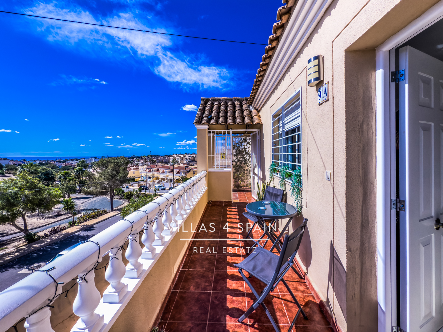 Resale - 2 bed apartment with roof terrace in El Galan, Villamartin - calle el pedrero - Alicante Resale - 2 bed apartment with roof terrace in El Galan, Villamartin - calle el pedrero - Alicante