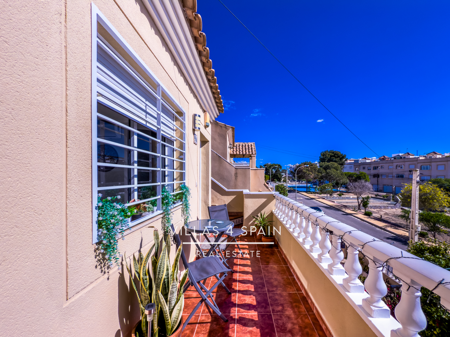 Resale - 2 bed apartment with roof terrace in El Galan, Villamartin - calle el pedrero - Alicante Resale - 2 bed apartment with roof terrace in El Galan, Villamartin - calle el pedrero - Alicante