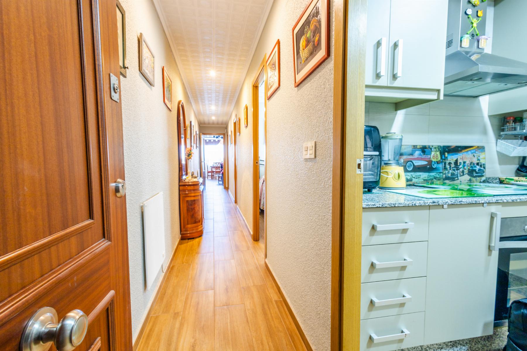 Resale - 3 Bedroom 2 Bathroom Apartamento in Torrevieja - Playa del Acequión - Alicante Resale - 3 Bedroom 2 Bathroom Apartamento in Torrevieja - Playa del Acequión - Alicante