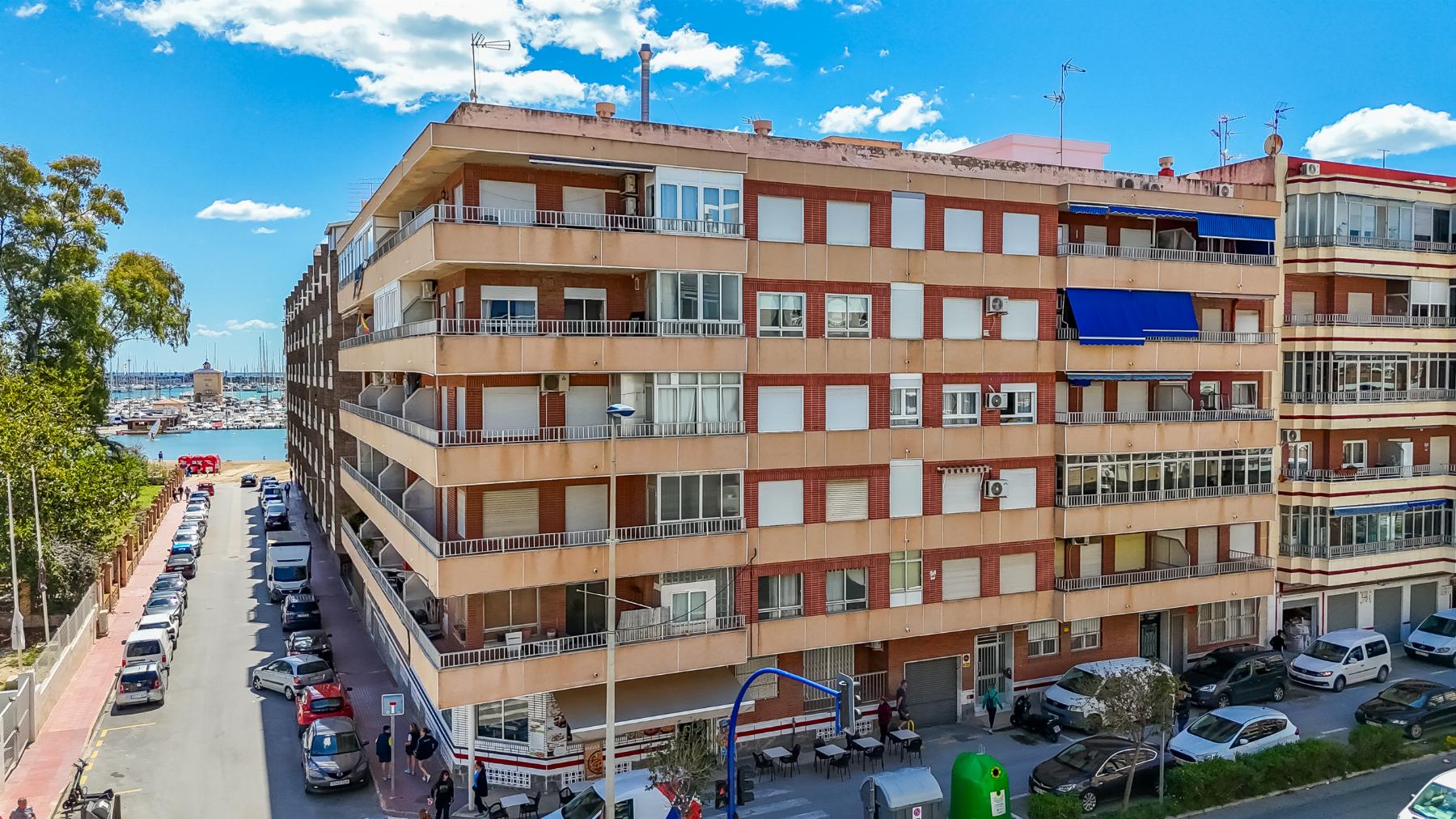 Resale - 3 Bedroom 2 Bathroom Apartamento in Torrevieja - Playa del Acequión - Alicante Resale - 3 Bedroom 2 Bathroom Apartamento in Torrevieja - Playa del Acequión - Alicante