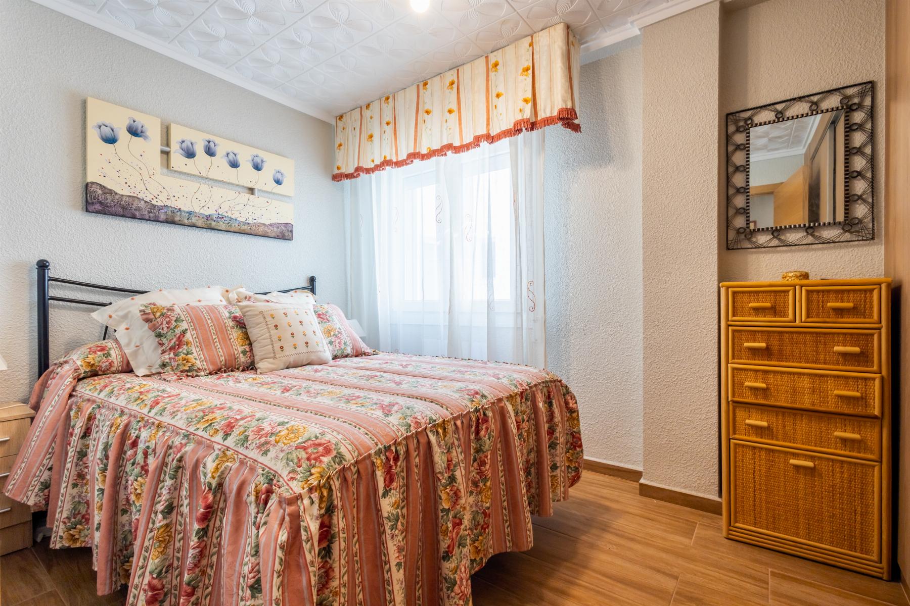 Resale - 3 Bedroom 2 Bathroom Apartamento in Torrevieja - Playa del Acequión - Alicante Resale - 3 Bedroom 2 Bathroom Apartamento in Torrevieja - Playa del Acequión - Alicante