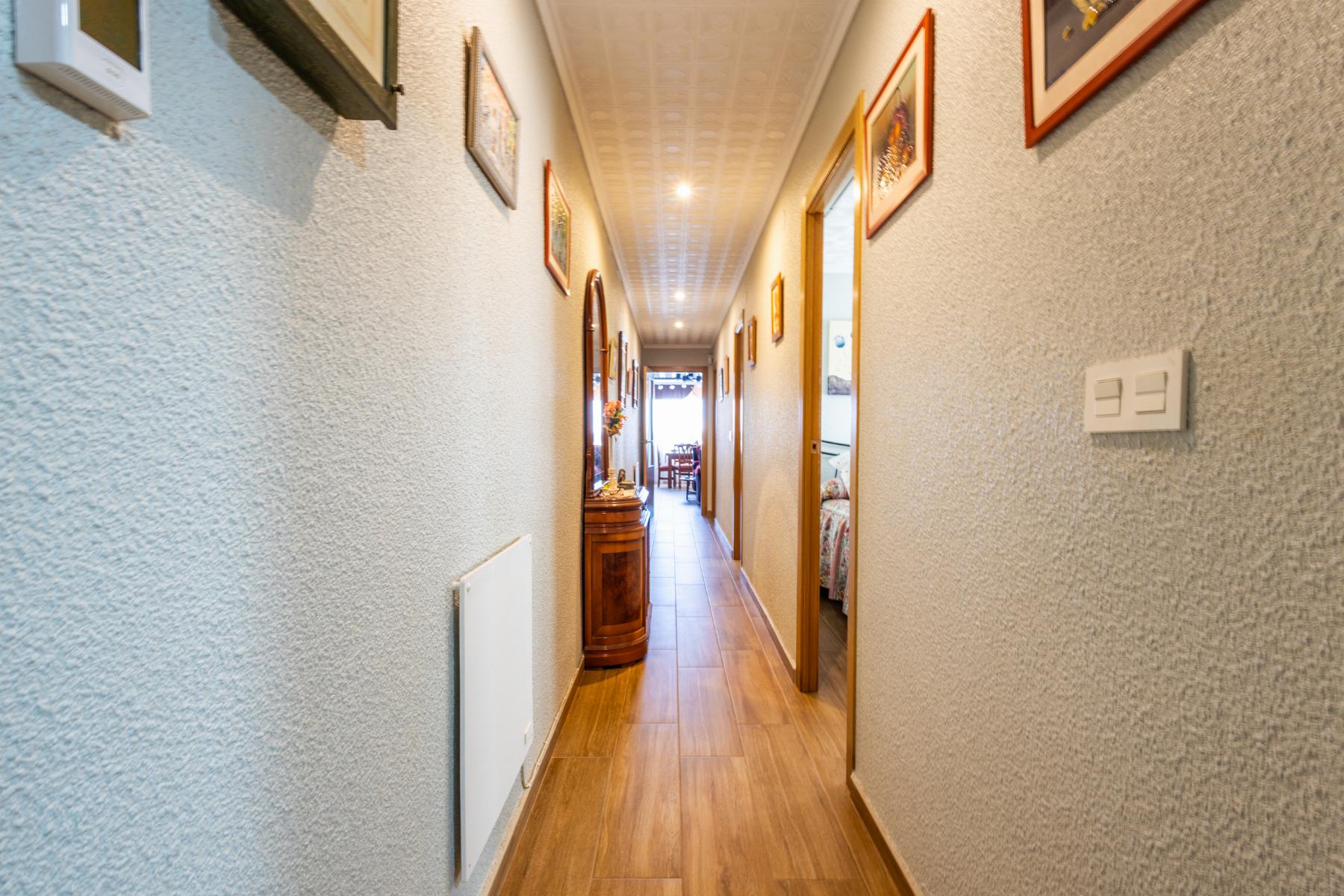 Resale - 3 Bedroom 2 Bathroom Apartamento in Torrevieja - Playa del Acequión - Alicante Resale - 3 Bedroom 2 Bathroom Apartamento in Torrevieja - Playa del Acequión - Alicante