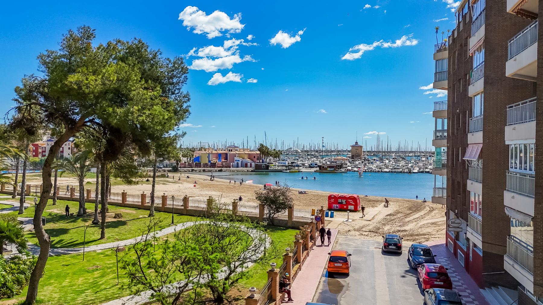 Resale - 3 Bedroom 2 Bathroom Apartamento in Torrevieja - Playa del Acequión - Alicante Resale - 3 Bedroom 2 Bathroom Apartamento in Torrevieja - Playa del Acequión - Alicante