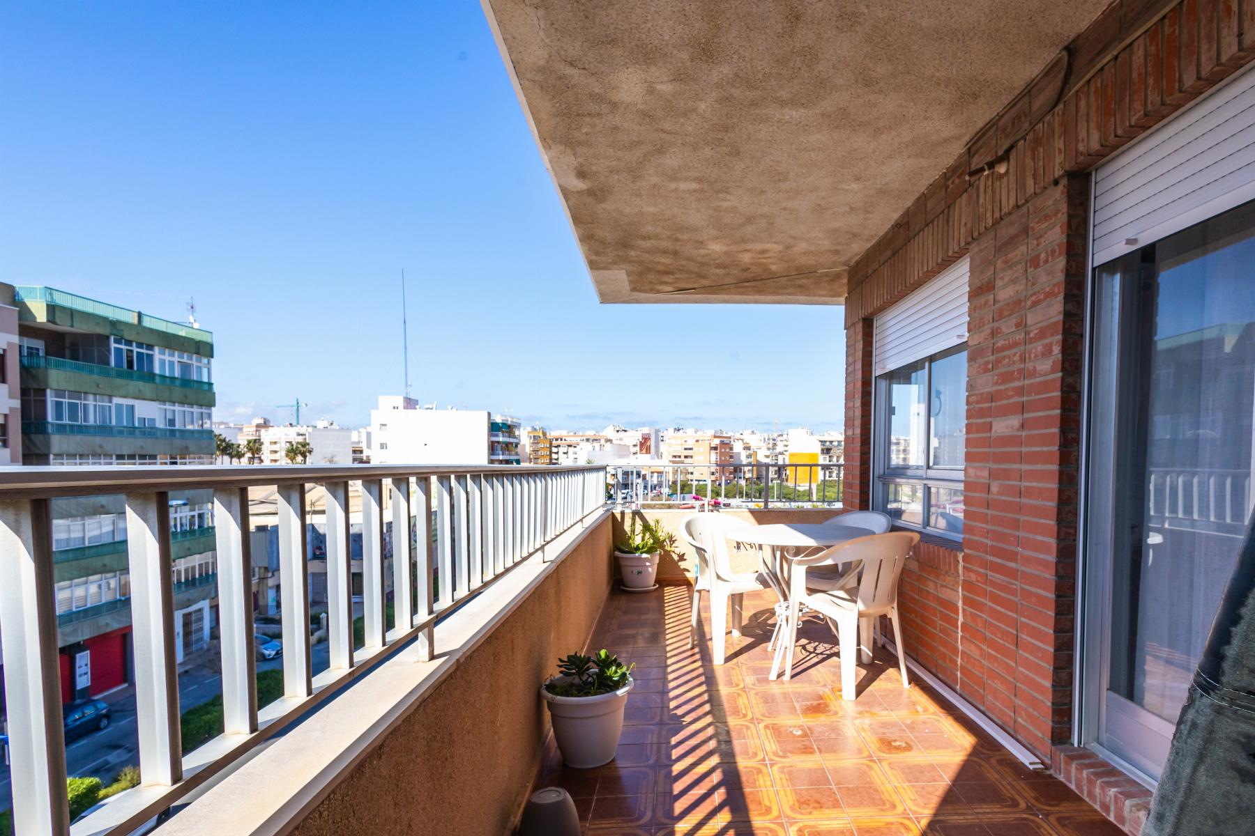 Resale - 2 Bedroom 1 Bathroom Apartamento in Torrevieja - Playa del Acequión - Alicante Resale - 2 Bedroom 1 Bathroom Apartamento in Torrevieja - Playa del Acequión - Alicante