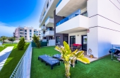 V4S2857, 2 Bed 2 Bath Groundfloor Apartment with front garden in Villamartin