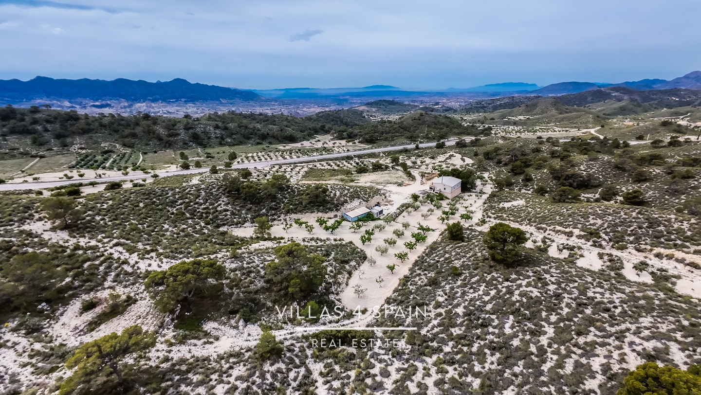 Land with warehouse for sale in Barinas