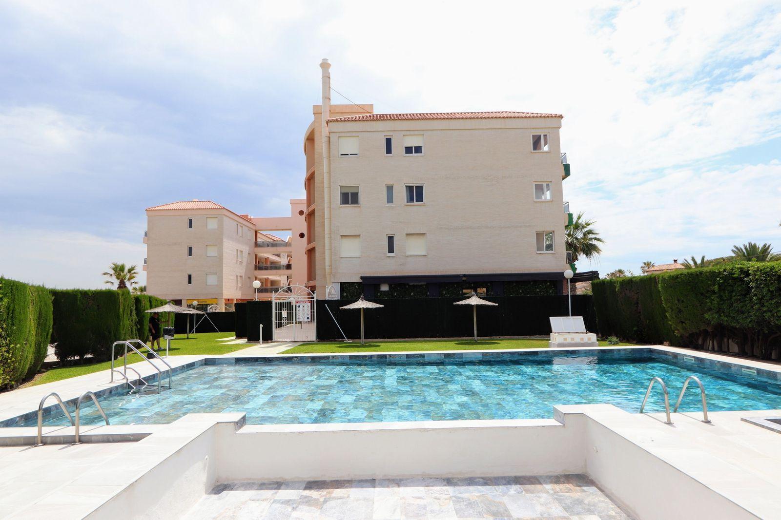 Resale - 3 Bedroom 2 Bathroom Apartamento in Torrevieja - Playa Flamenca - Alicante Resale - 3 Bedroom 2 Bathroom Apartamento in Torrevieja - Playa Flamenca - Alicante